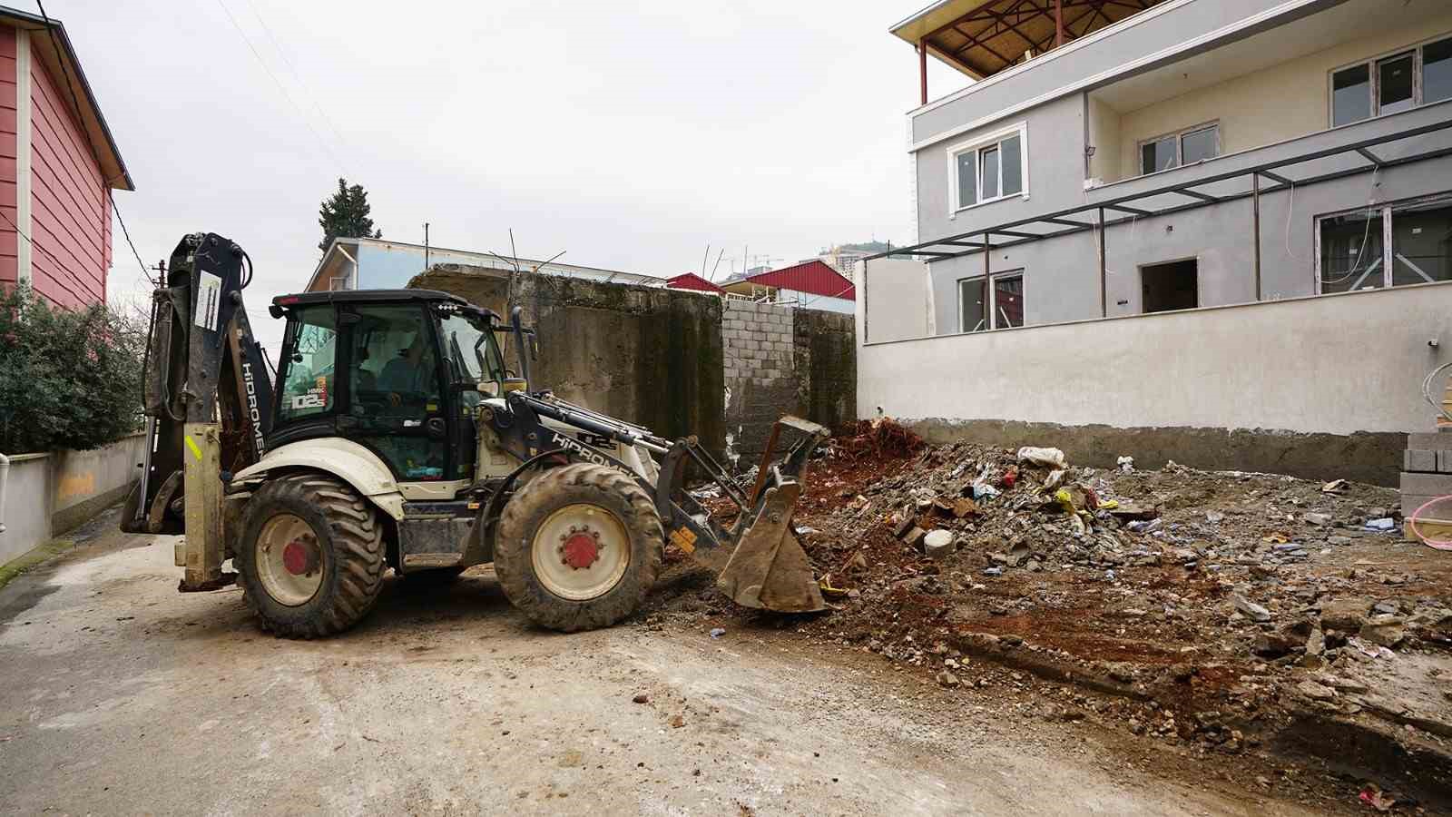 Kahramanmaraş’ta mahalleler İnşaat atıklarından temizleniyor