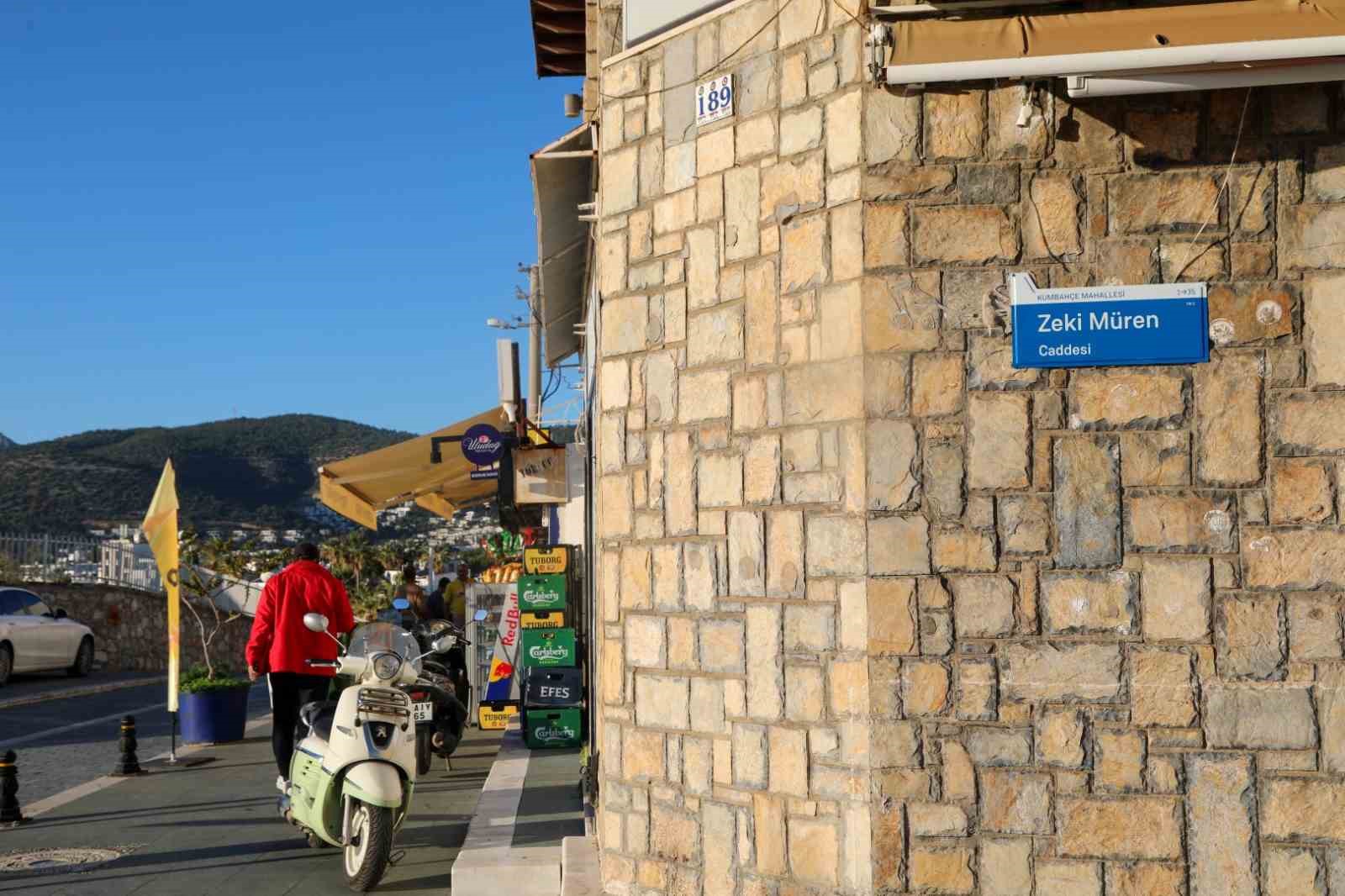 Cadde ve sokak tabelaları yenileniyor
