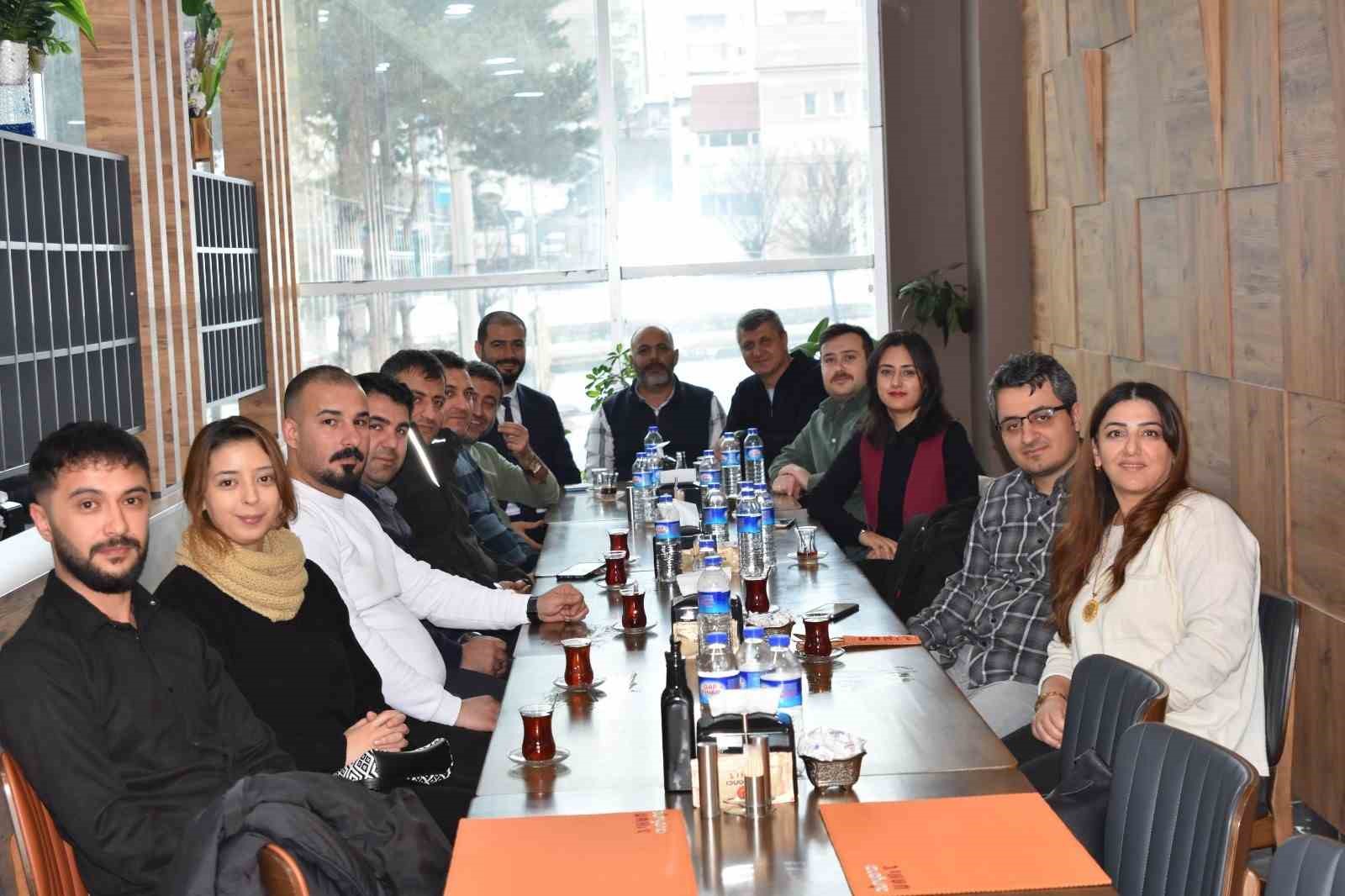 VEDAŞ heyeti gazetecilerle bir araya geldi
