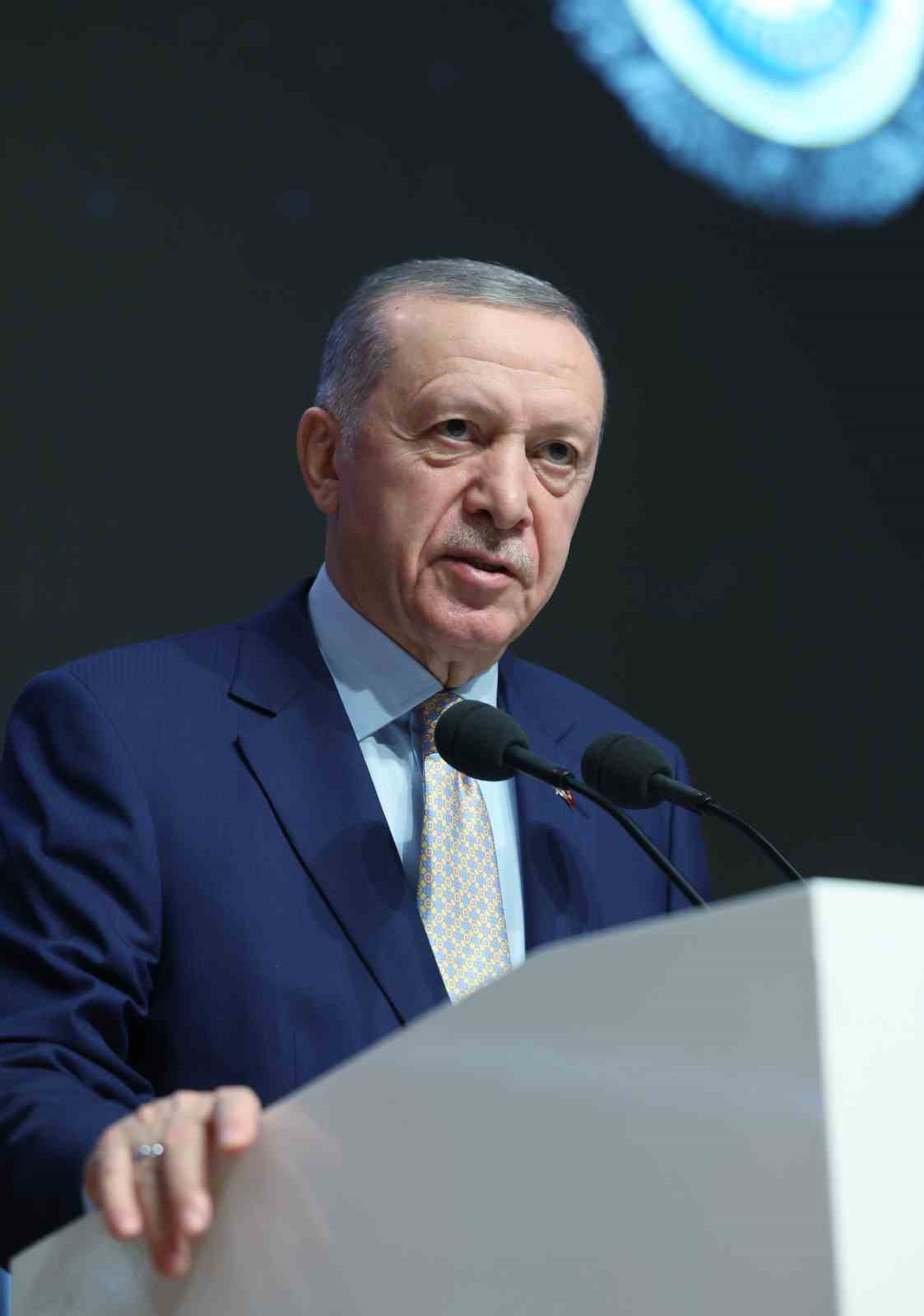 Cumhurbaşkanı Erdoğan: “Yabancı karşıtlığı ve İslam düşmanlığı gibi yeni tehditler kurumumuzun radarına girmiştir”
