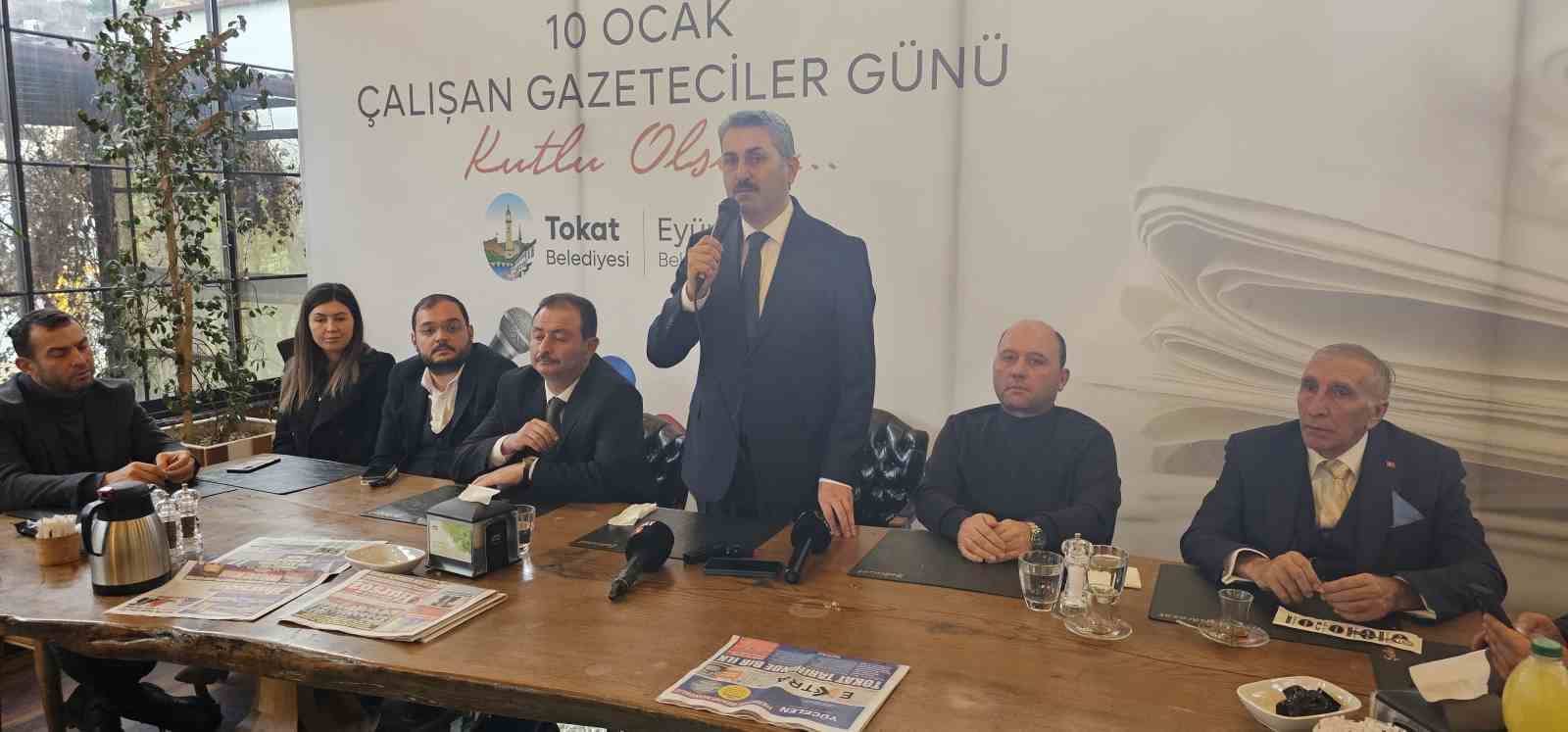 Başkan Eroğlu; gazetecilerin gününü kutladı
