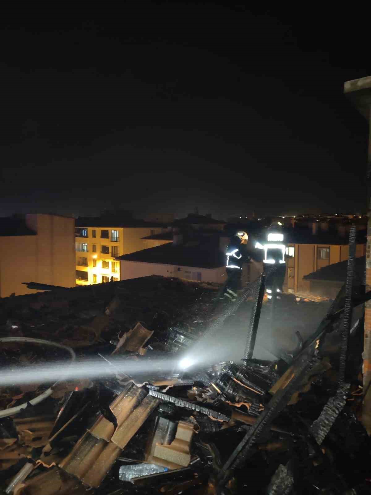 Kırklareli’nde dubleks dairede yangın