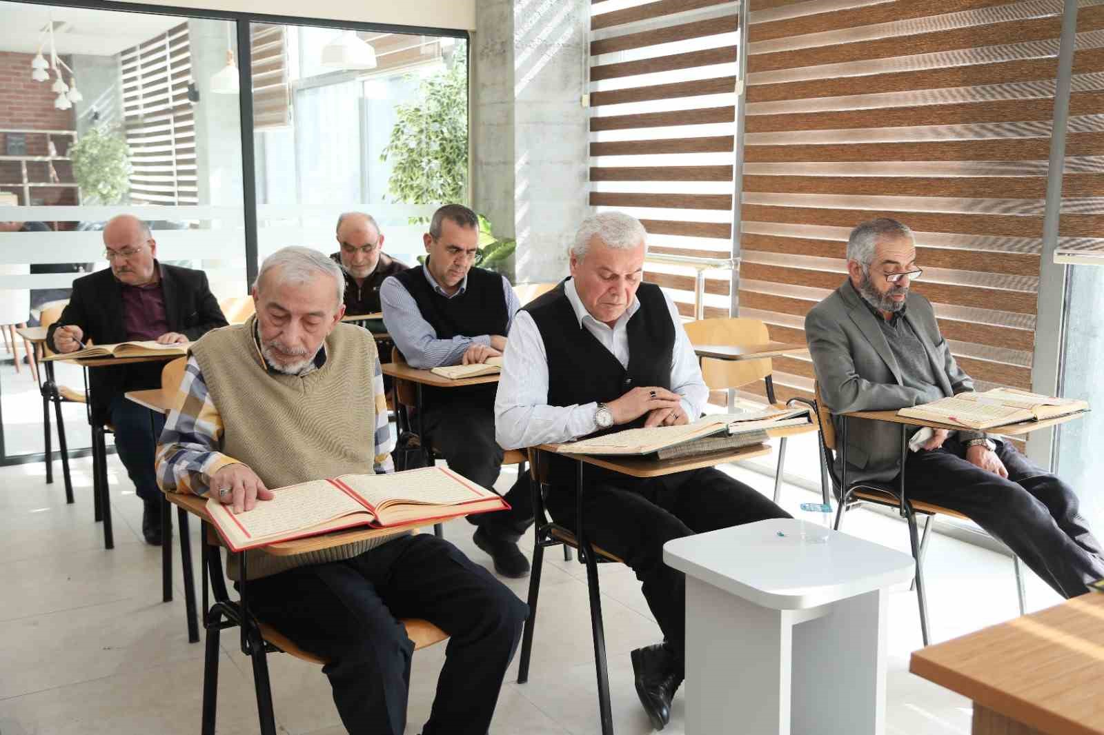 Başkan Öztekin: ’’Cumhuriyet’in 100’üncü yılında Kağıthane’ye 100 eser kazandırdık’’