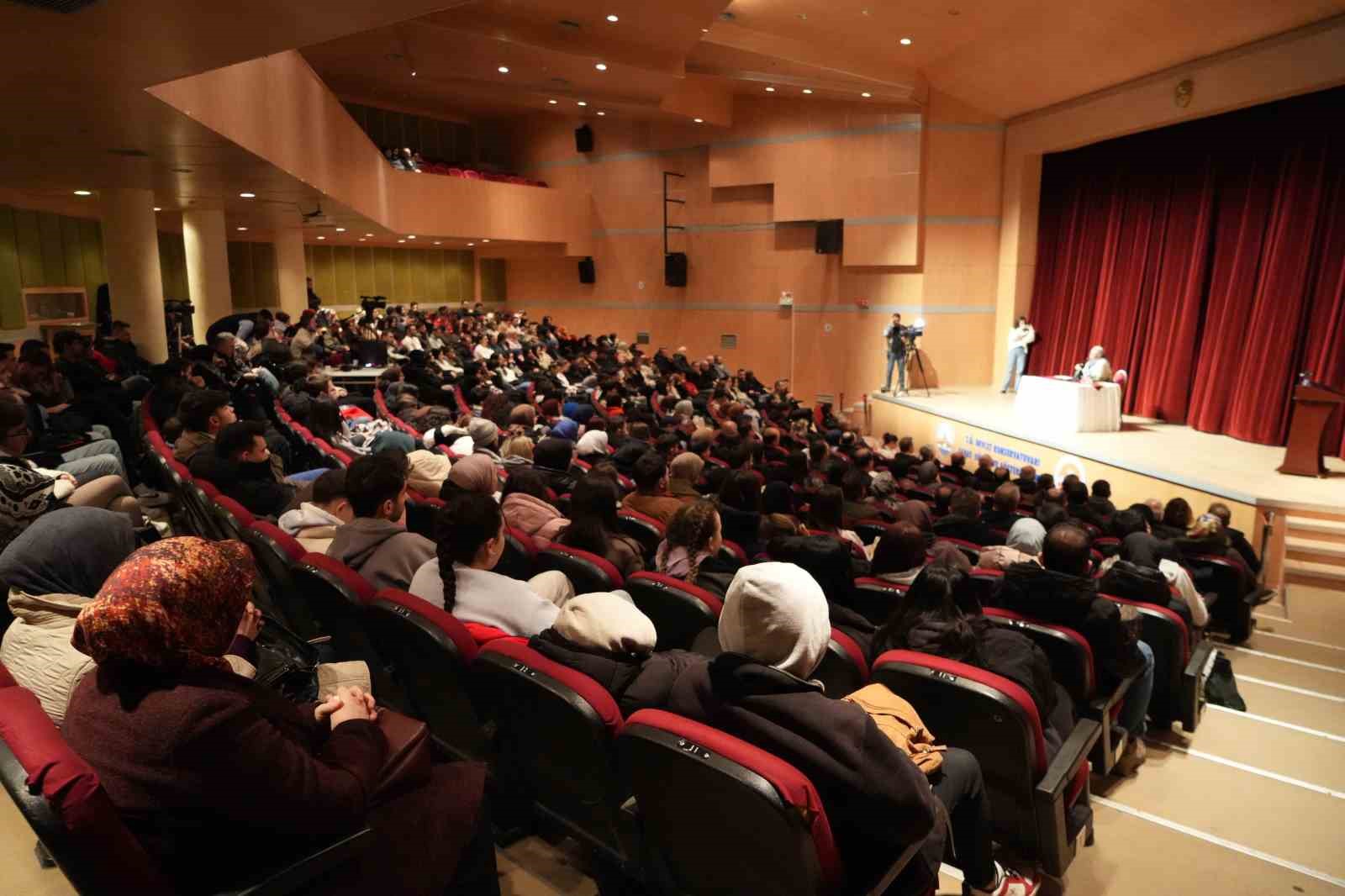 Kantoğlu: "Dünya tarihinde hiçbir savaşta sistematik olarak çocukların öldürüldüğü ve sivillerin katledildiği böyle bir katliam yok"