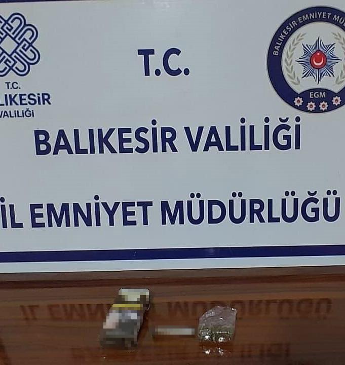 Balıkesir’de uyuşturucu operasyonları: 2 gözaltı