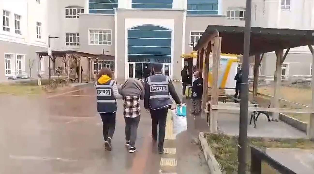 Burdur’da 150 bin TL’lik soygun yapan kadın yakalandı