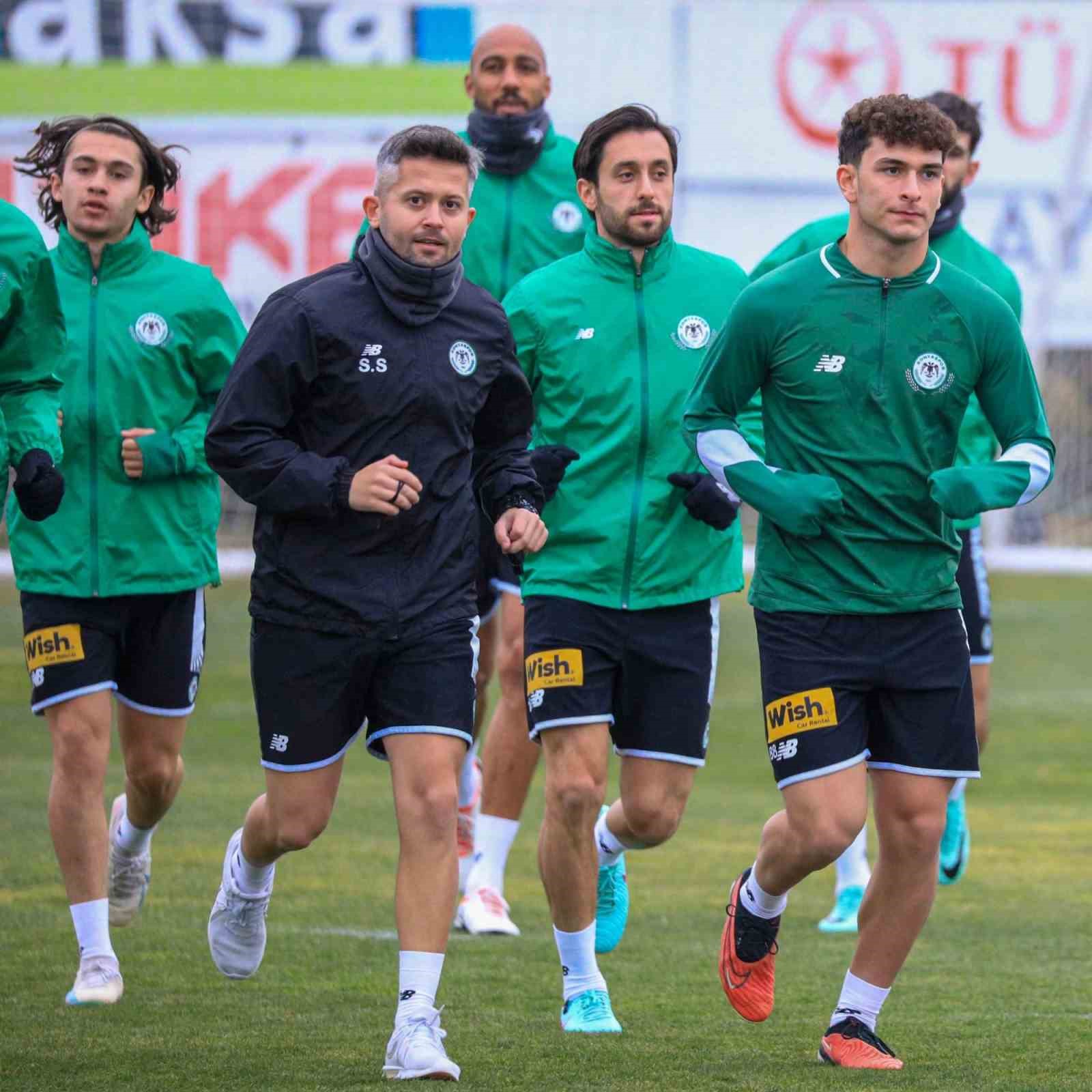 Konyaspor, İstanbulspor maçı hazırlıklarına başladı