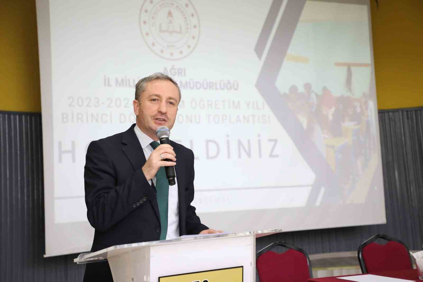 Ağrı’da eğitim öğretim yılı birinci dönem sonu değerlendirme toplantısı yapıldı