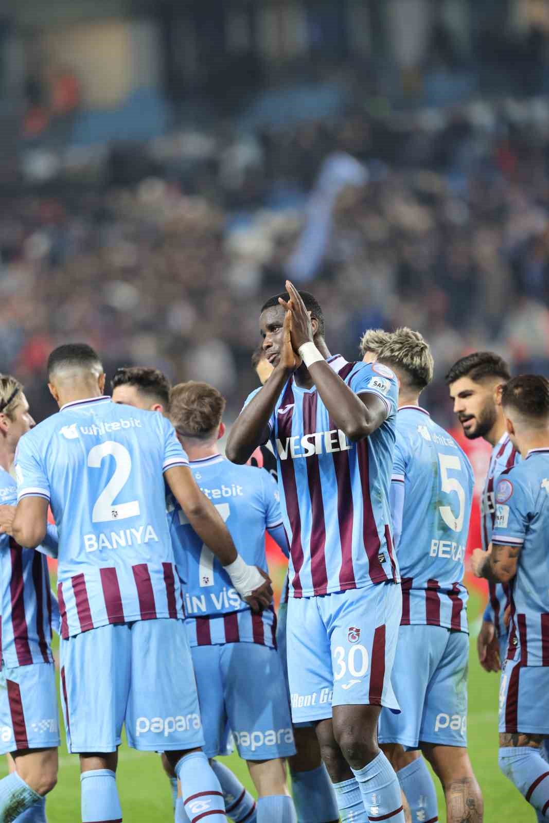 Trendyol S&uuml;per Lig: Trabzonspor: 2 - Samsunspor: 0 (İlk yarı)
