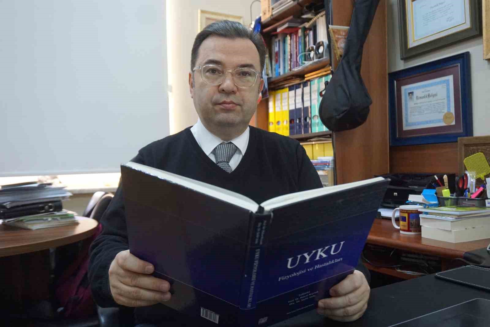 Prof. Dr. Öztürk, "Kalıcı yaz saati uygulaması ölümleri azaltıyor"