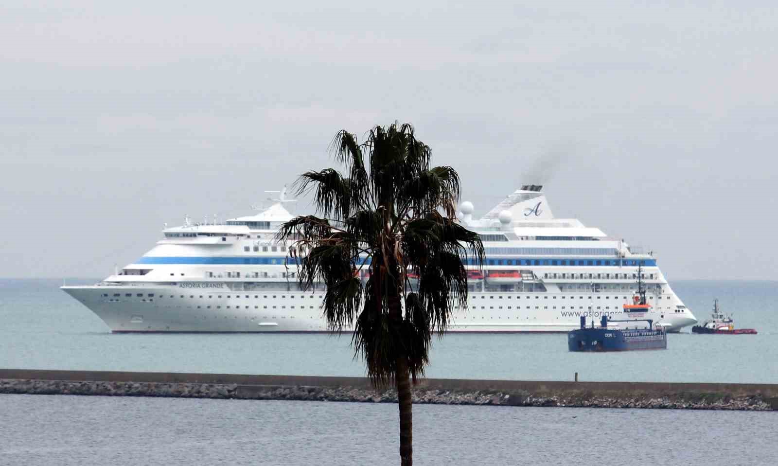 Ruslar Samsun’u çok sevdi: Kruvaziyer gemi 6. kez Samsun’da
