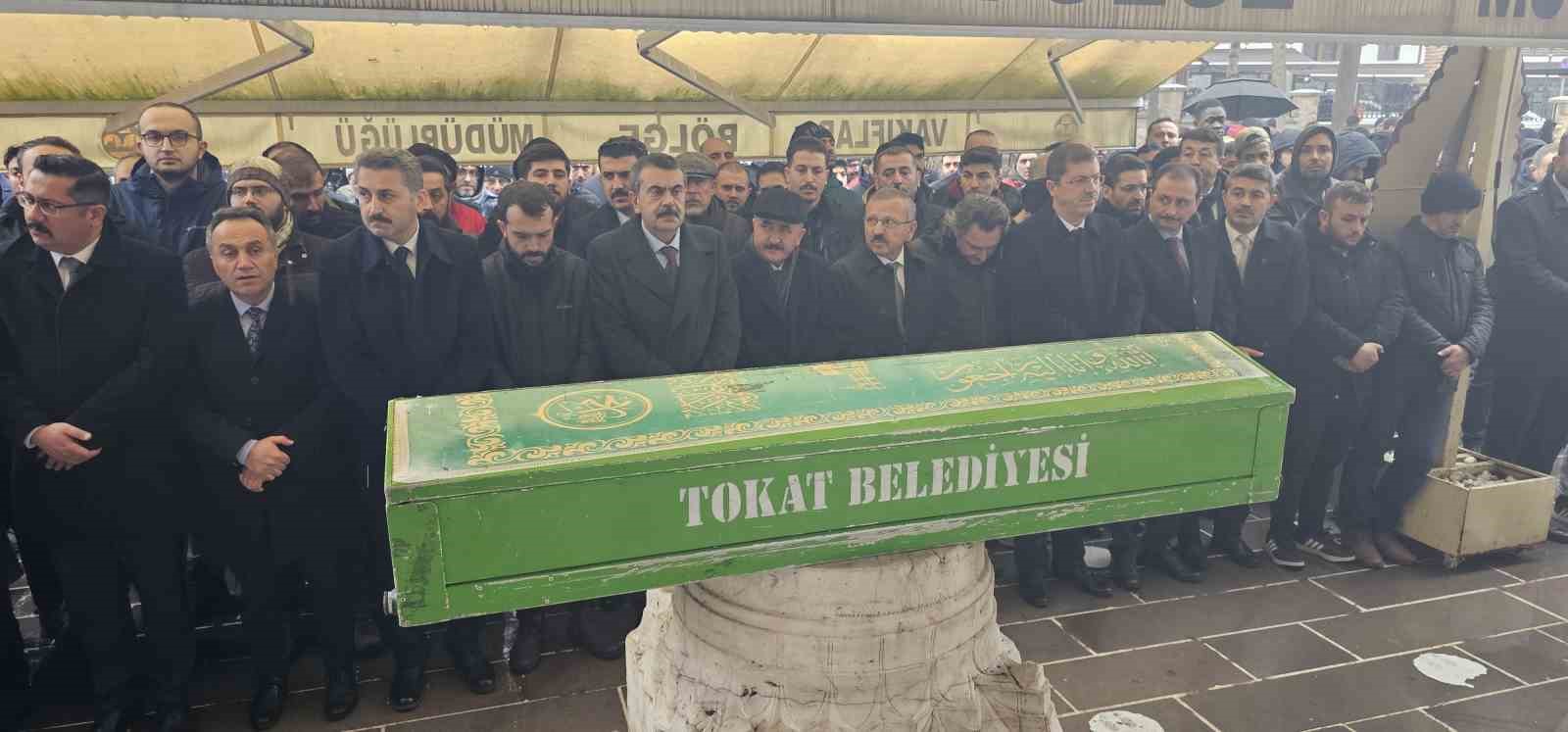 Tokat Belediye Meclis Üyesi Şadi İşeri’yi son yolculuğuna uğurladı