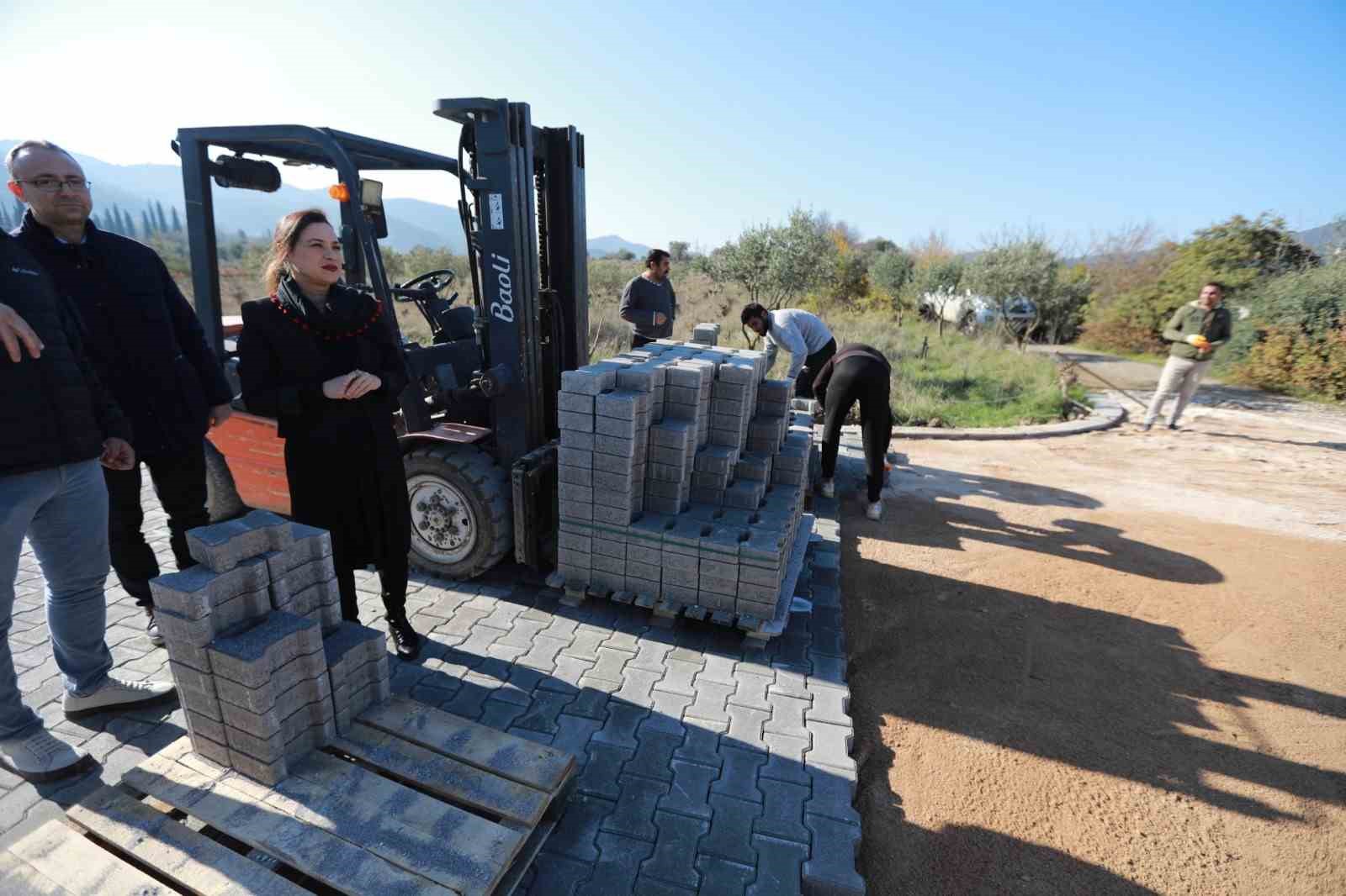 Başkan Sengel: &quot;Kenti nakış nakış işlemek önemli bir meziyet&quot;