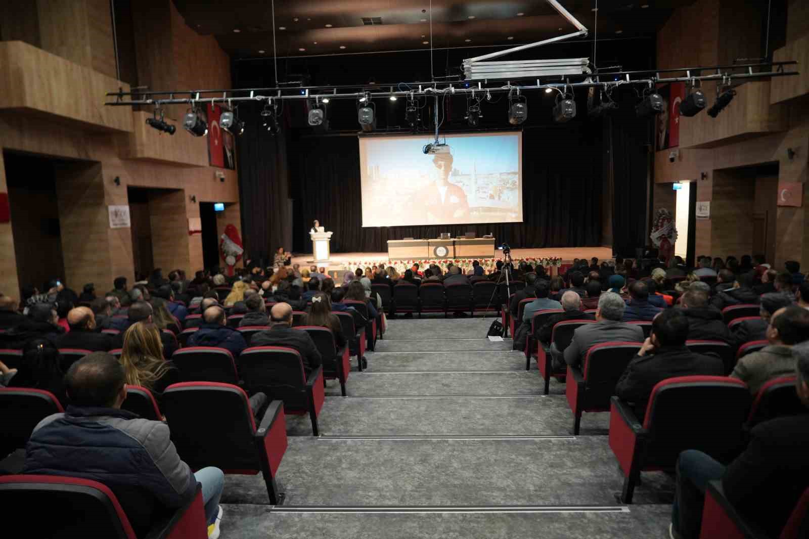 TEKNOFEST 2024&rsquo;e rekor katılım i&ccedil;in bilgilendirme konferansları yapılıyor
