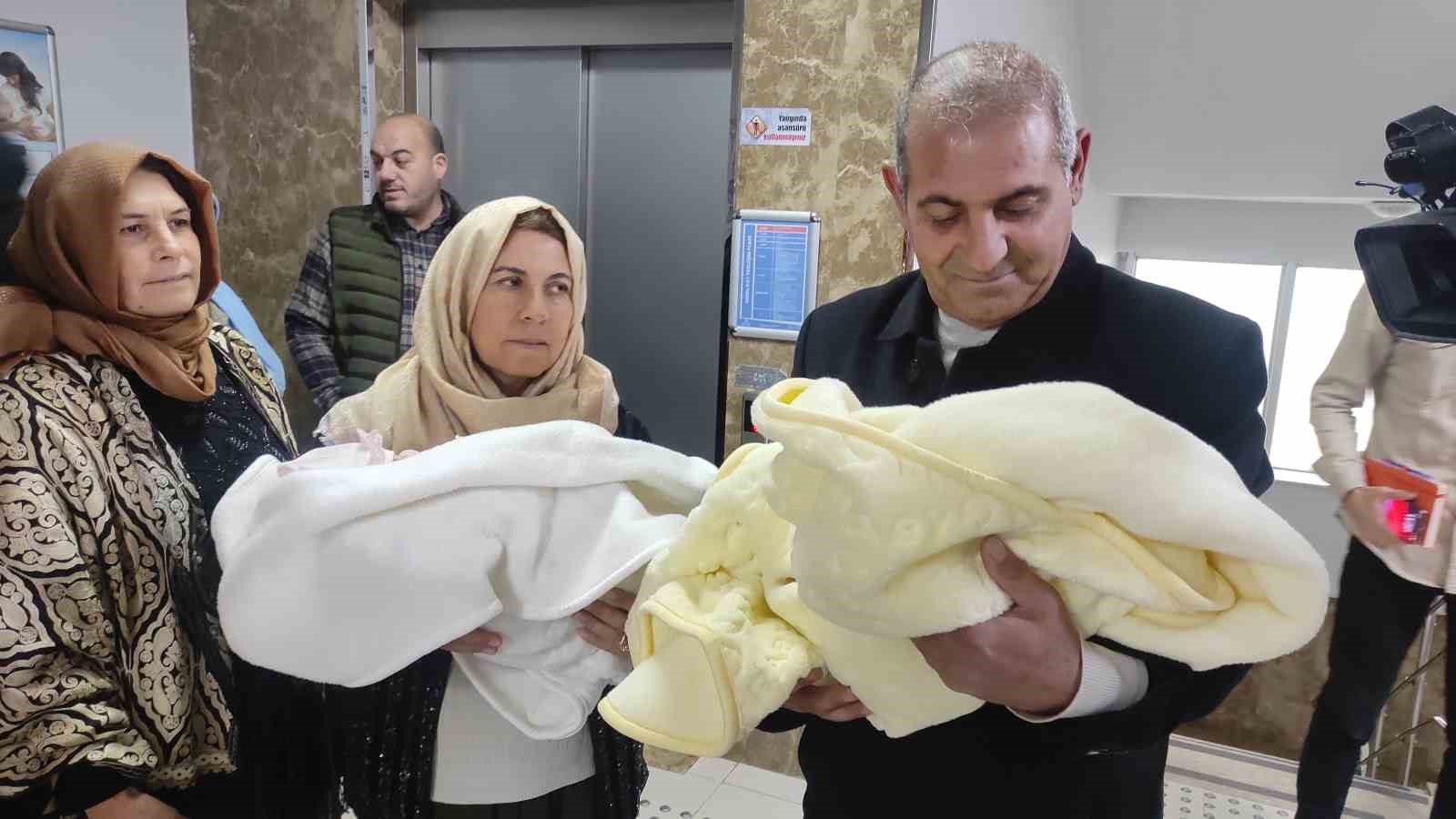 Şanlıurfa’da 32 yıl sonra gelen ikiz mutluluk
