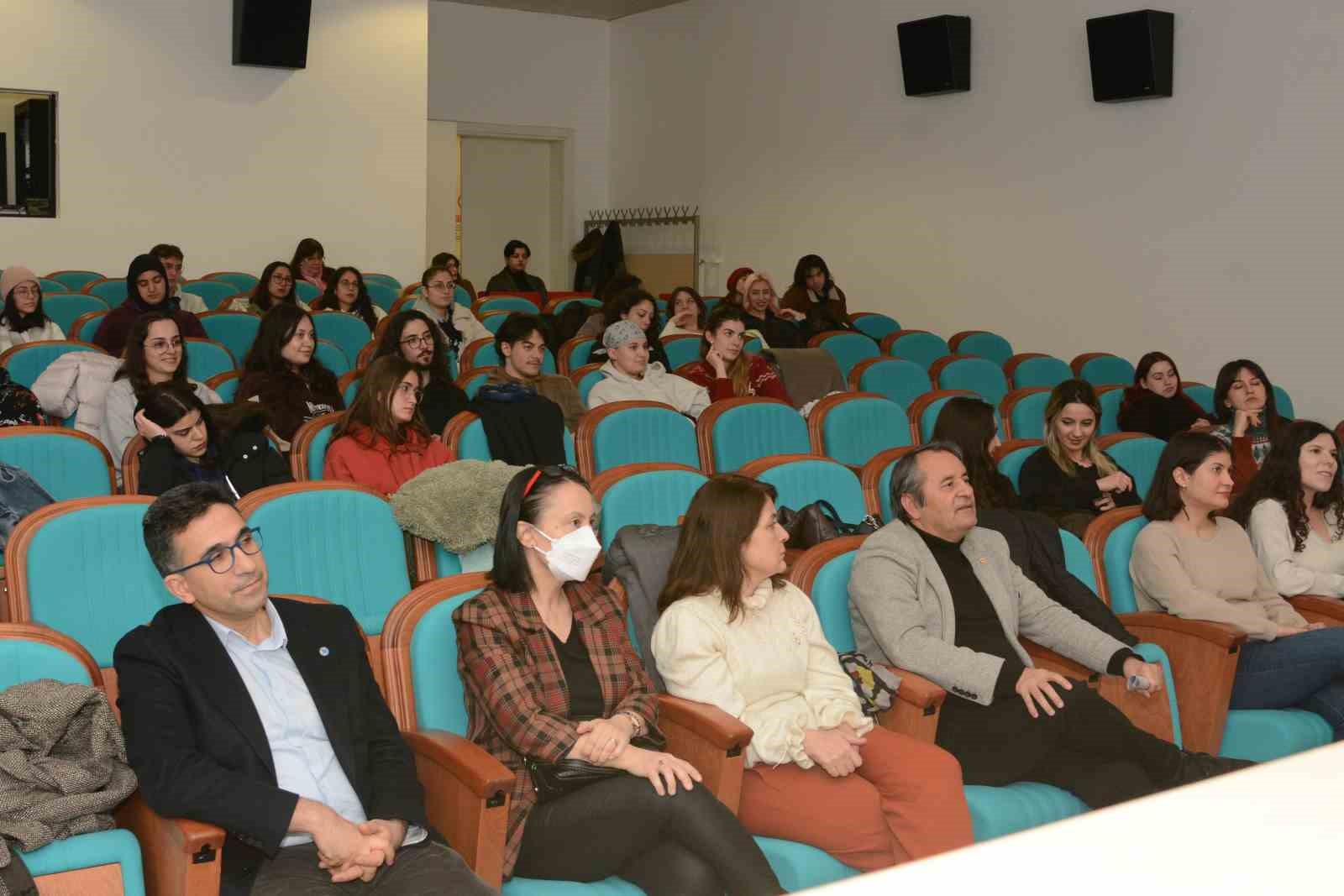 Eğitim Fakültesi’nde ’Fransızca Atasözü, Deyimler ve Ortaya Çıkış Öyküleri’ konuşuldu