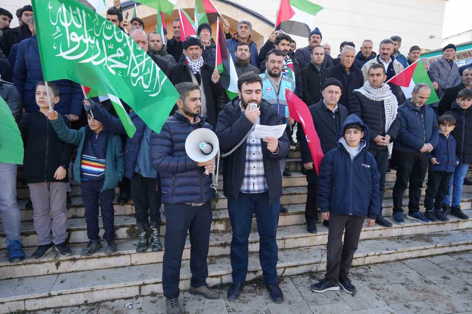 İsrail saldırıları Muş’ta protesto edildi
