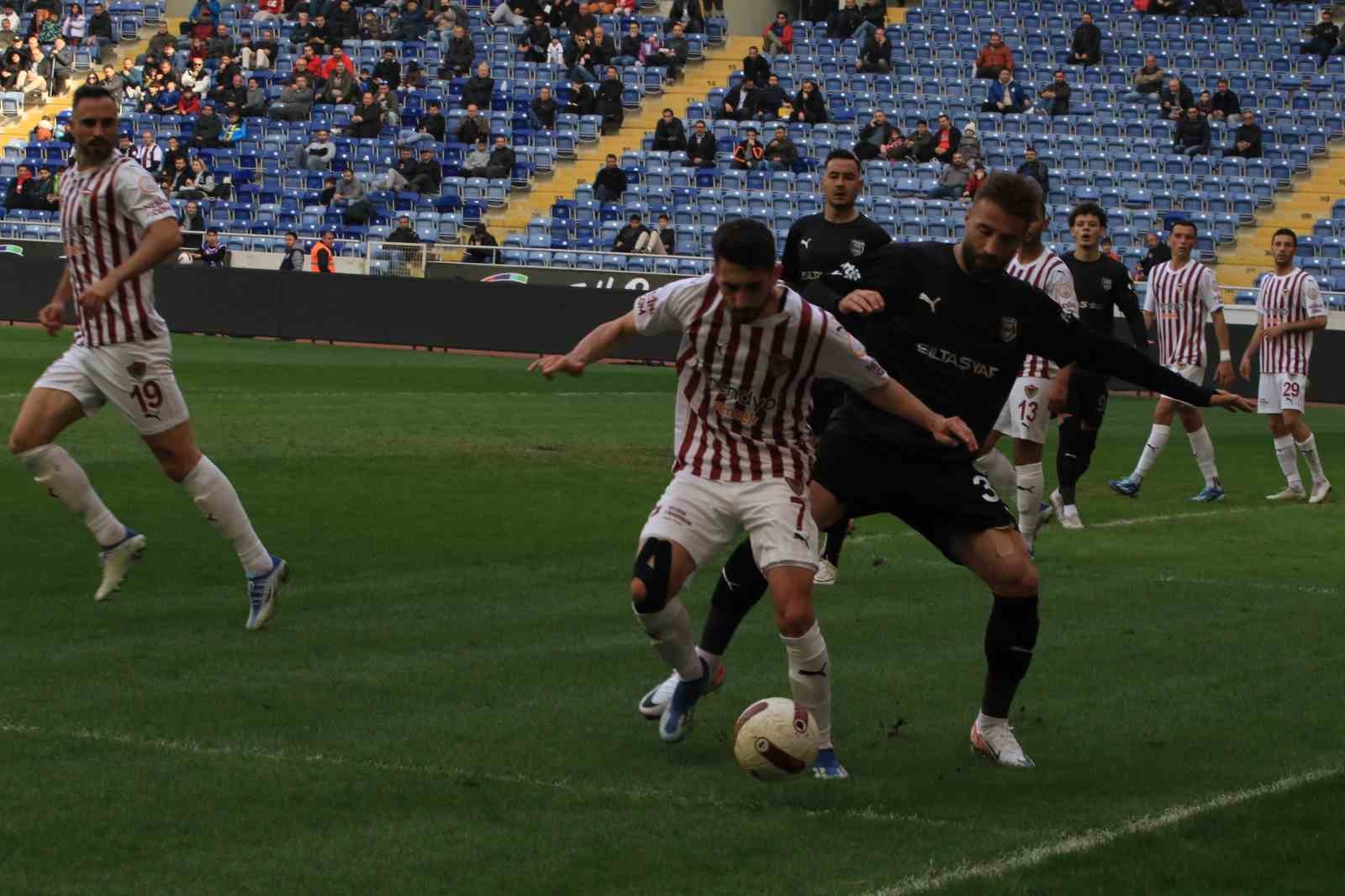 Trendyol Süper Lig: Hatayspor: 0 - Pendikspor: 0 (İlk yarı)
