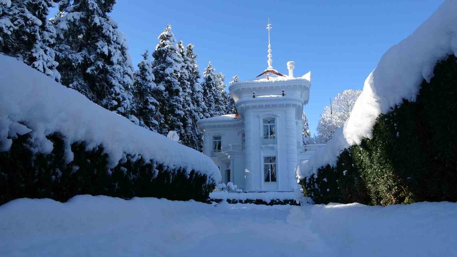 Trabzon&rsquo;da kar hayatı olumsuz etkiliyor
