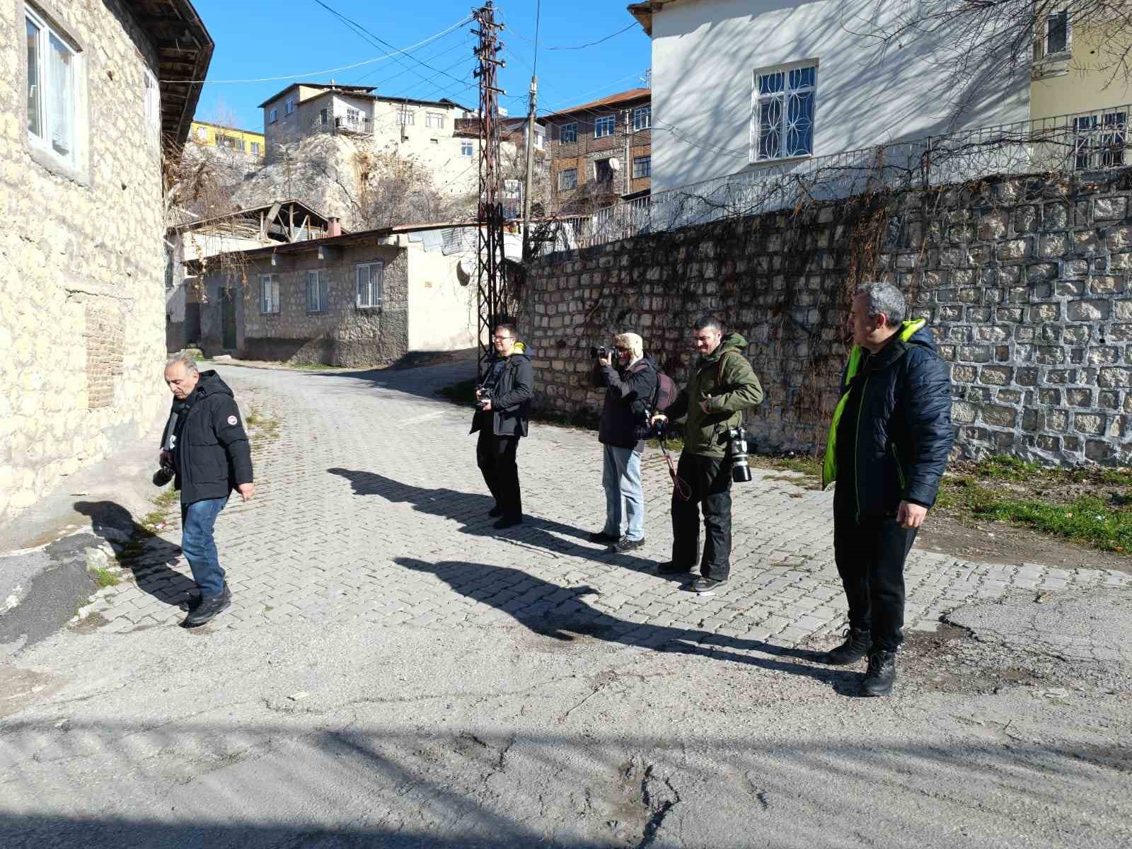 Doğa fotoğrafçıları rotasını Çemişgezek’e çevirdi
