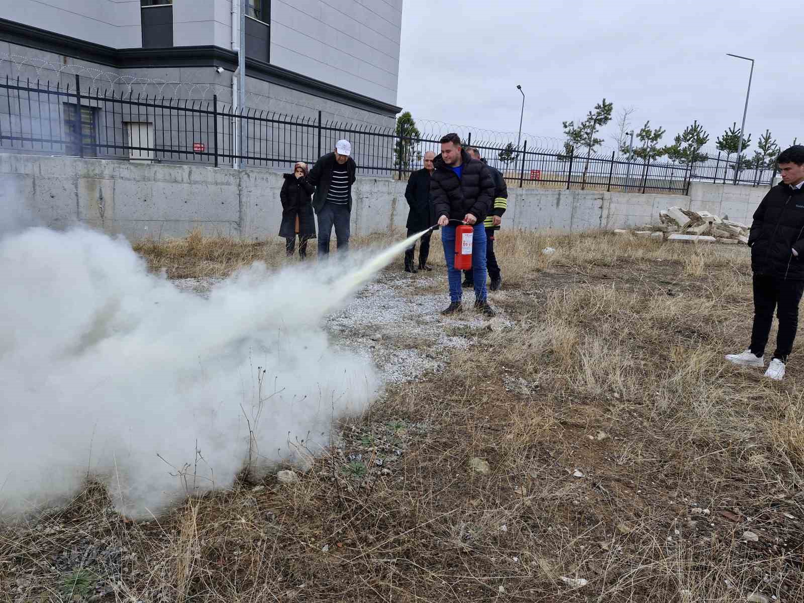 Alaca’da KYK’da yangın tatbikatı