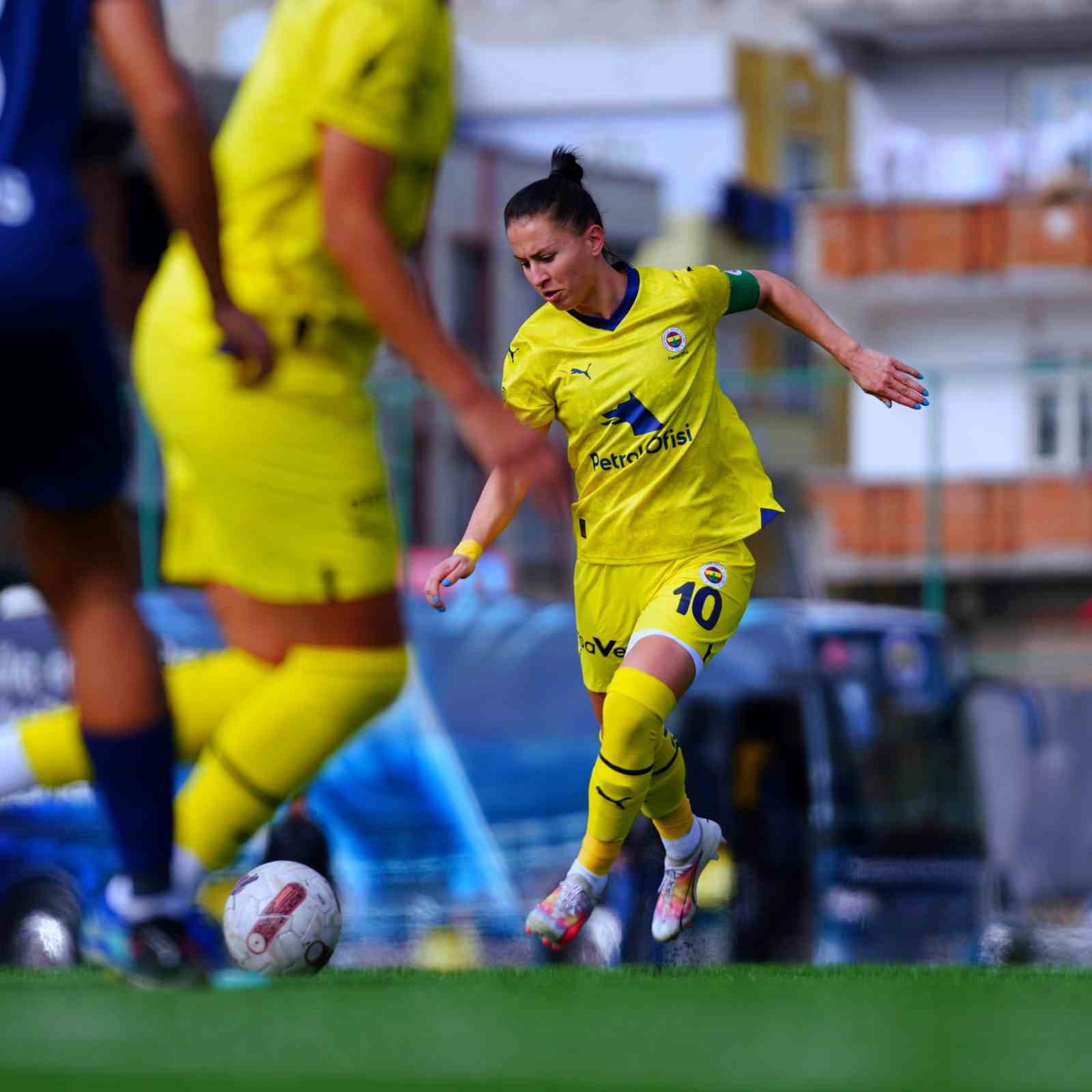 Kadın Futbol Süper Ligi: DG Gaziantep Asya Spor: 1 - Fenerbahçe: 4