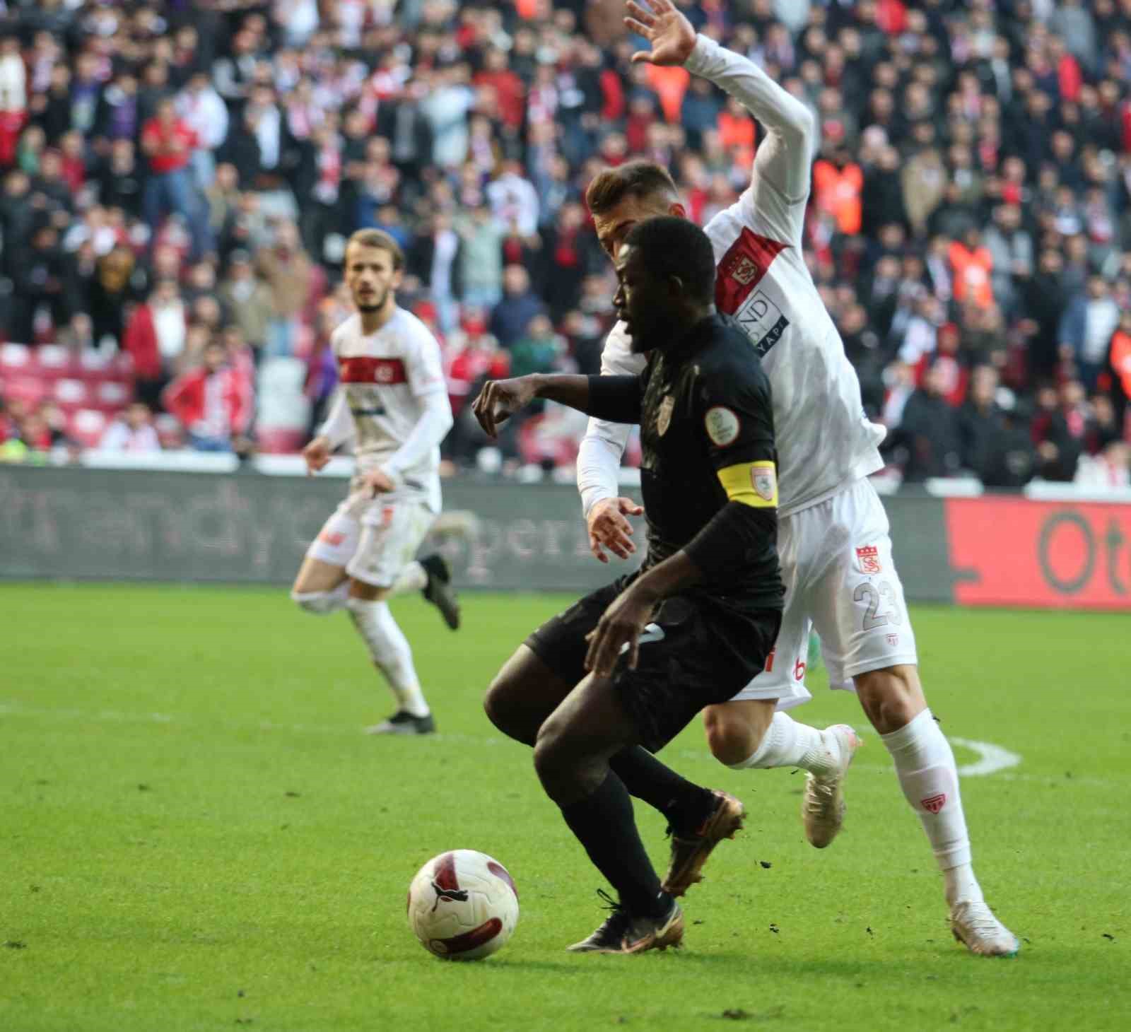 Trendyol Süper Lig: Samsunspor: 2 - Sivasspor: 0 (Maç sonucu)
