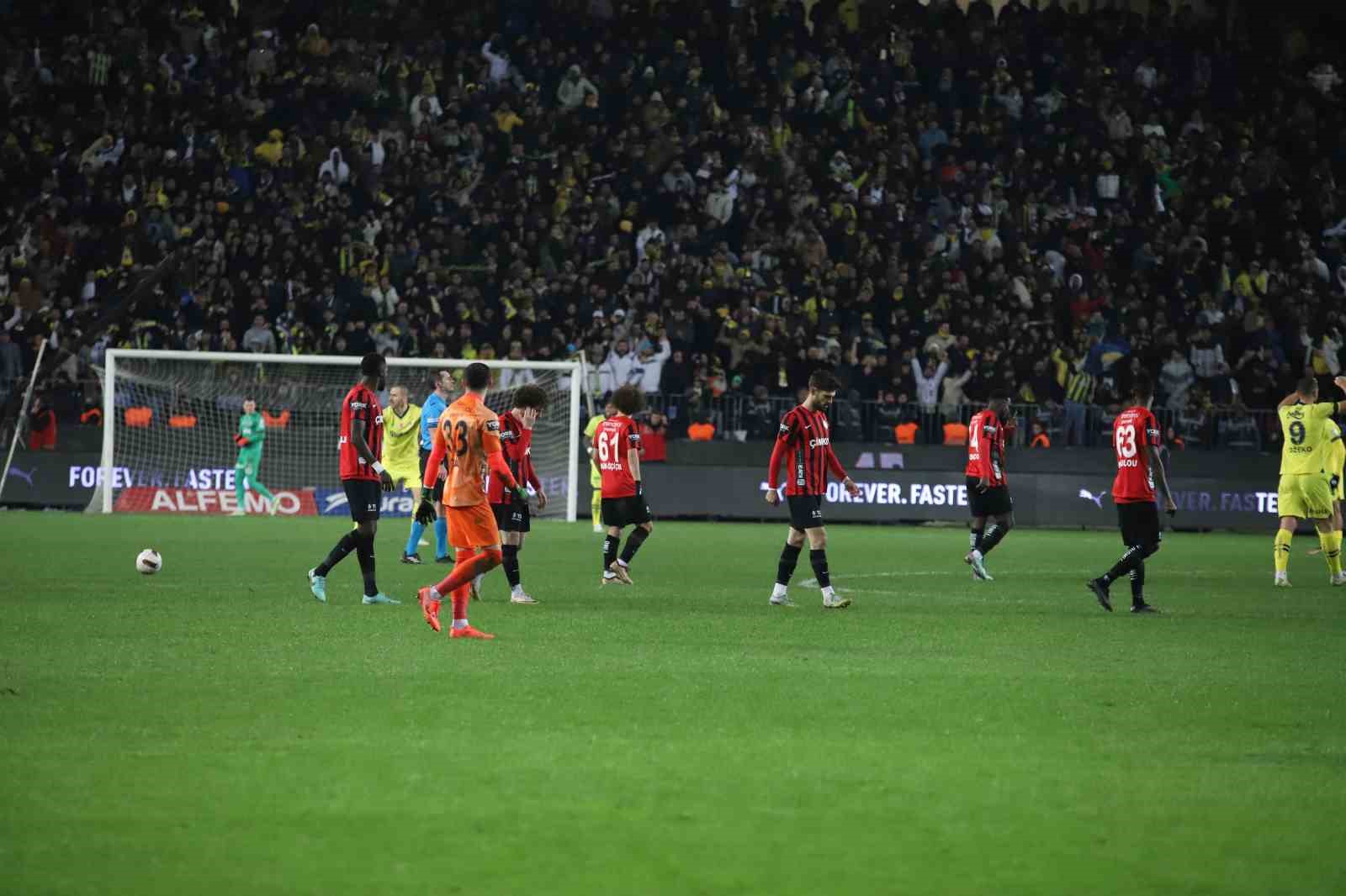 Trendyol Süper Lig: Gaziantep FK: 0 - Fenerbahçe: 1 (Maç sonucu)
