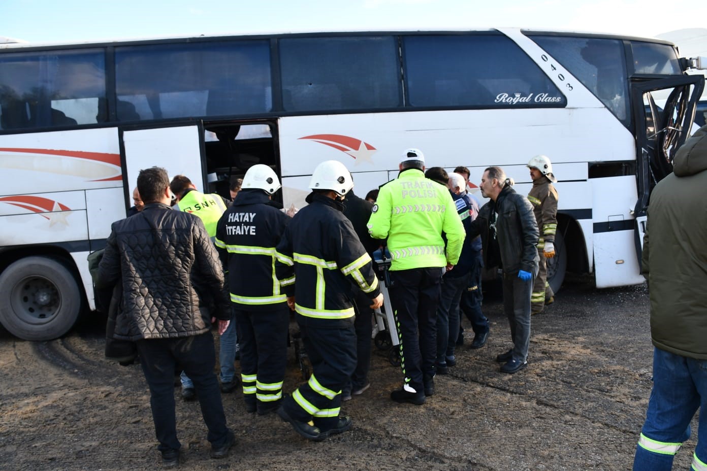 İşçi servislerinin çarpıştığı kazada yaralı sayısı 11 oldu