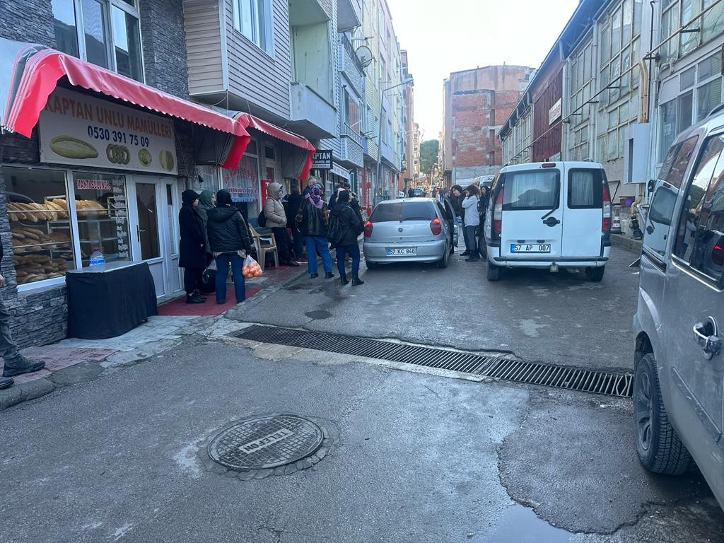 Sinoplu kadın esnaf d&uuml;kkanında &ouml;l&uuml; bulundu
