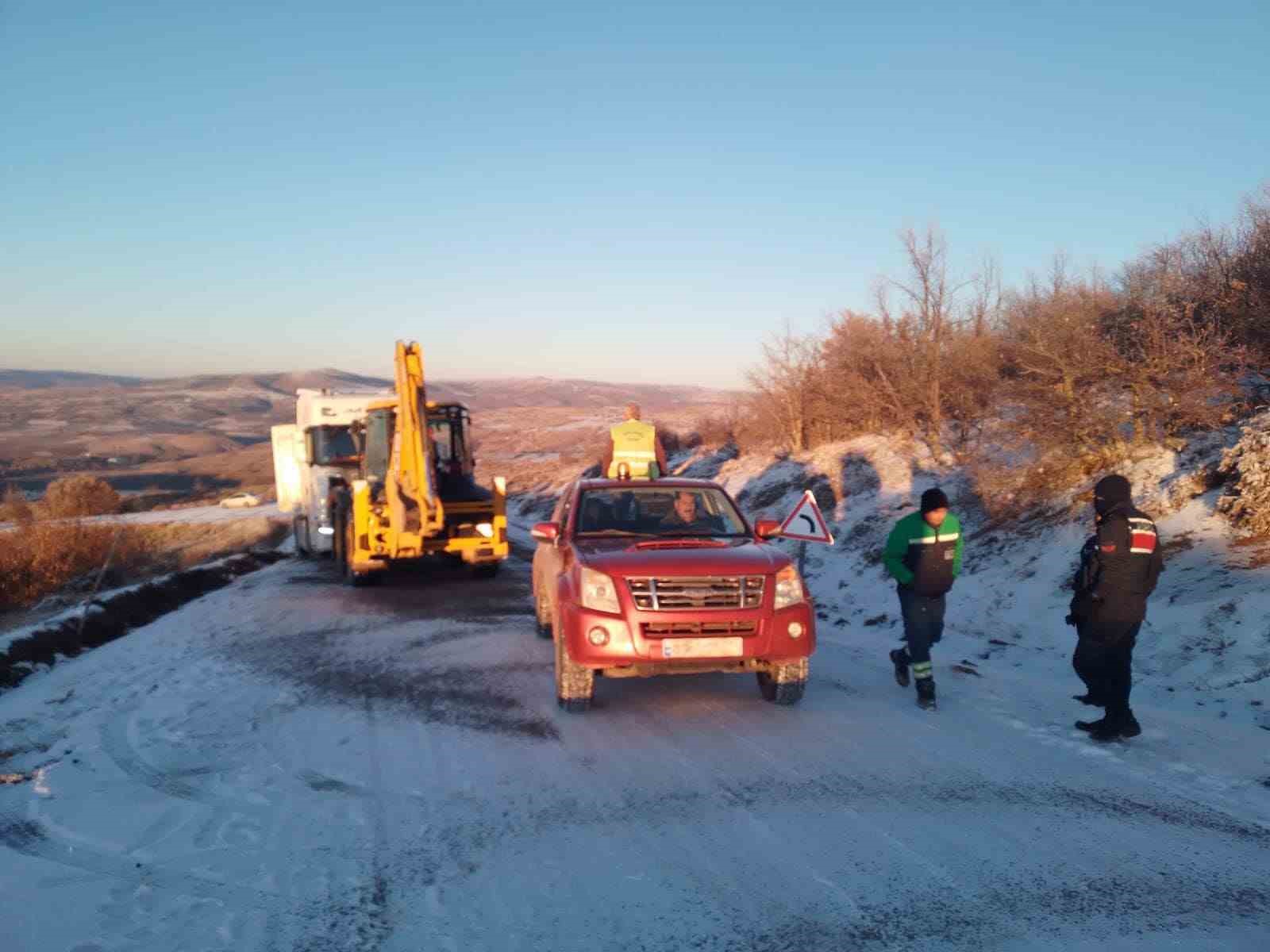 Yozgat İl Özel İdaresi’nden kar temizle çalışması