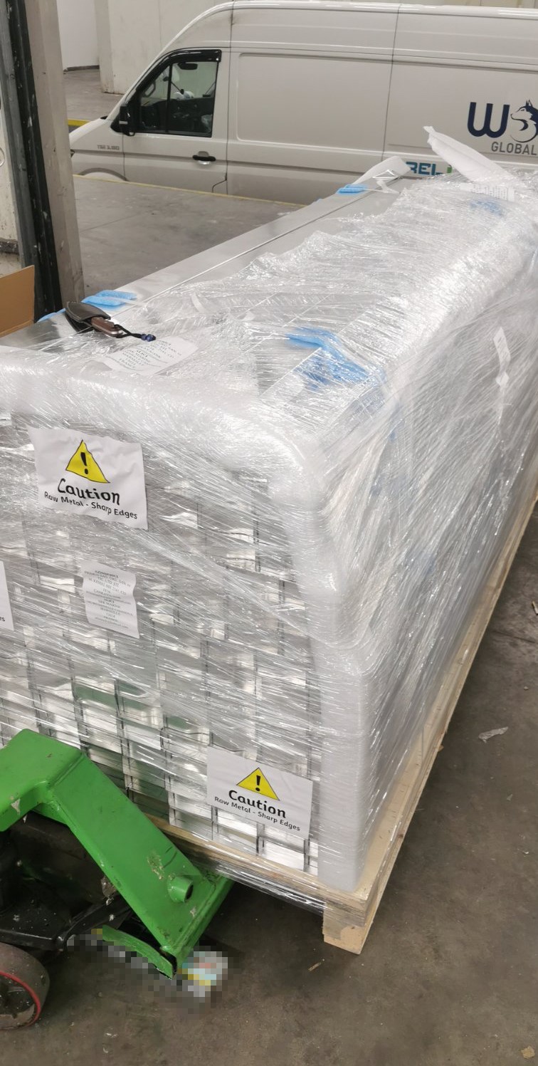 Ka&ccedil;ak&ccedil;ılar sigaraları metal profile sıkıştırdı
