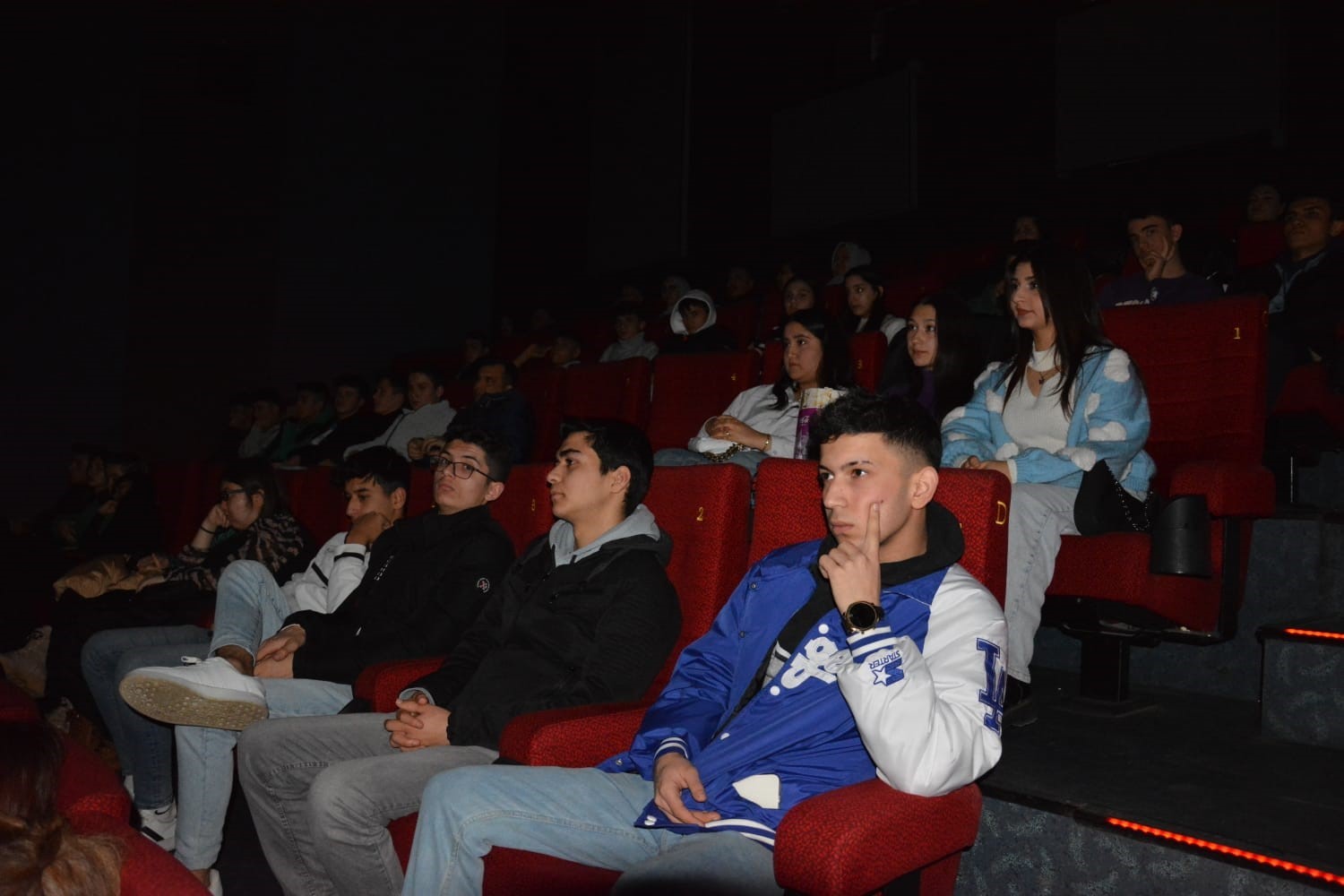 Başkan Atlı, Atatürk filmini gençlerle birlikte izledi
