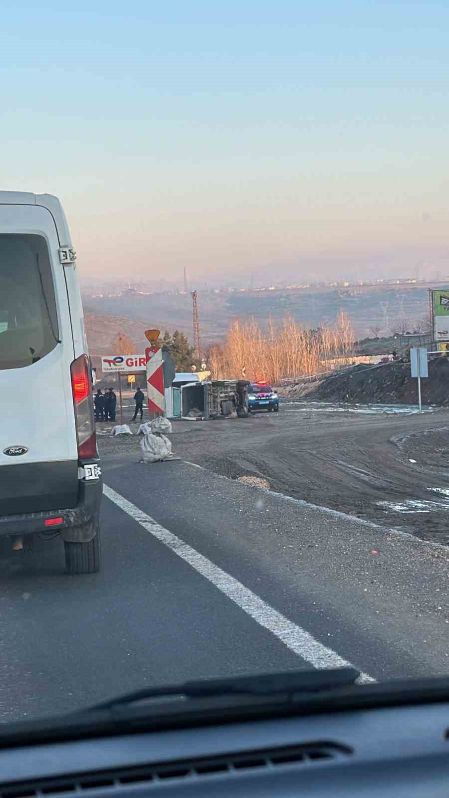 Diyarbakır&rsquo;da aynı g&uuml;zergahta 6 kaza: 4 yaralı
