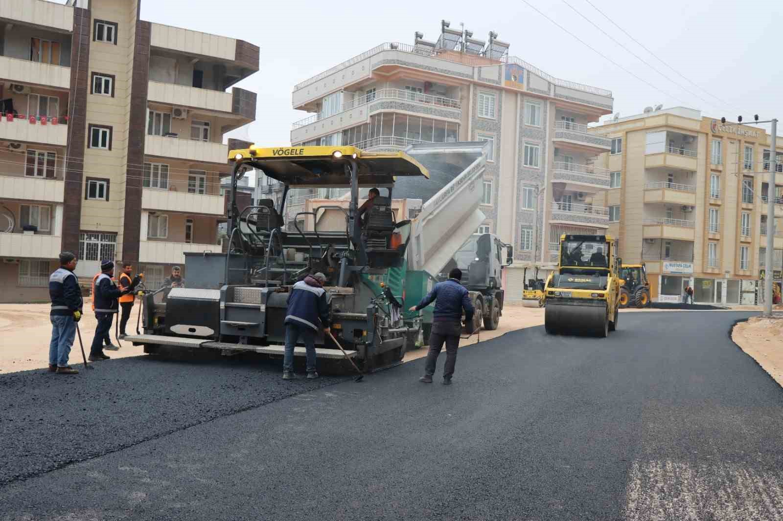 Şanlıurfa’da asfalt çalışmaları sürüyor
