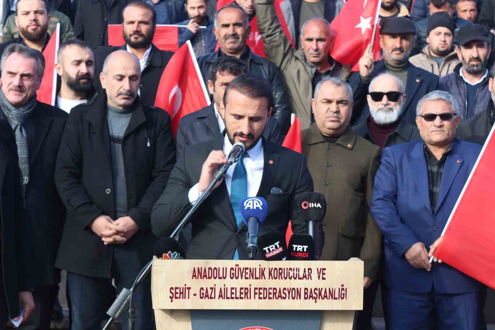 Siirt’te vatandaşlar terörü lanetledi