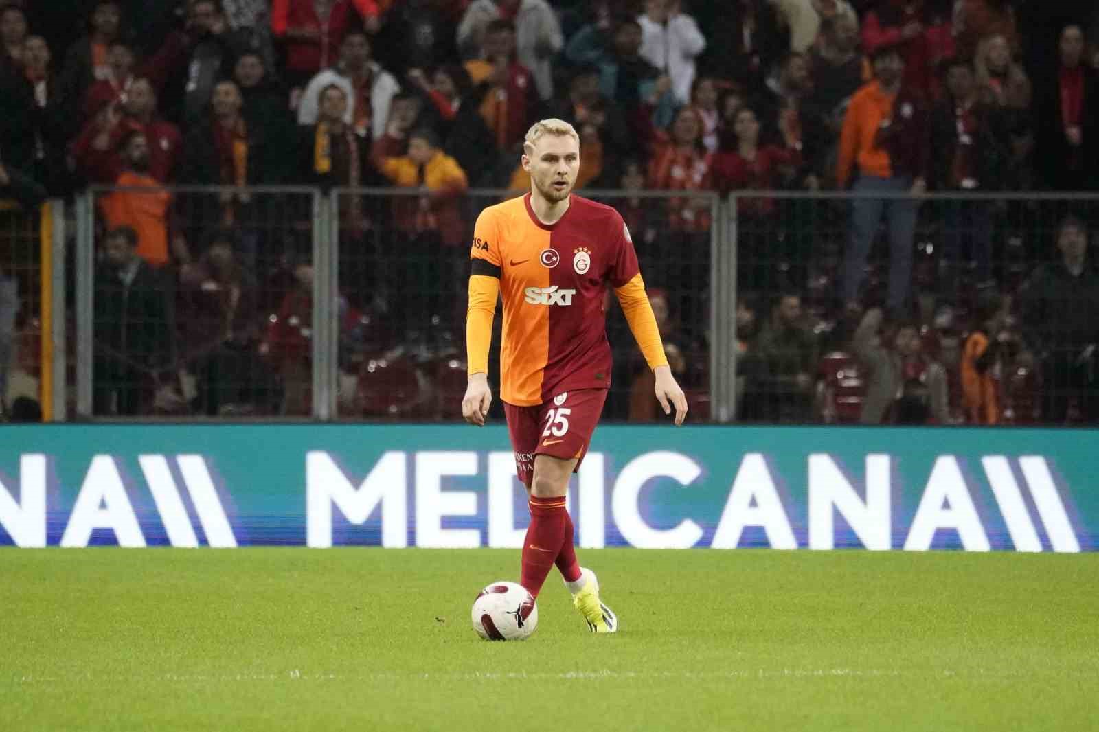 Victor Nelsson bu sezonki ilk gol sevincini yaşadı