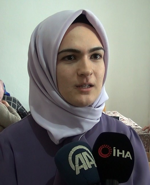 K&ouml;y k&ouml;y dolaşarak sağlık taraması yapıyorlar
