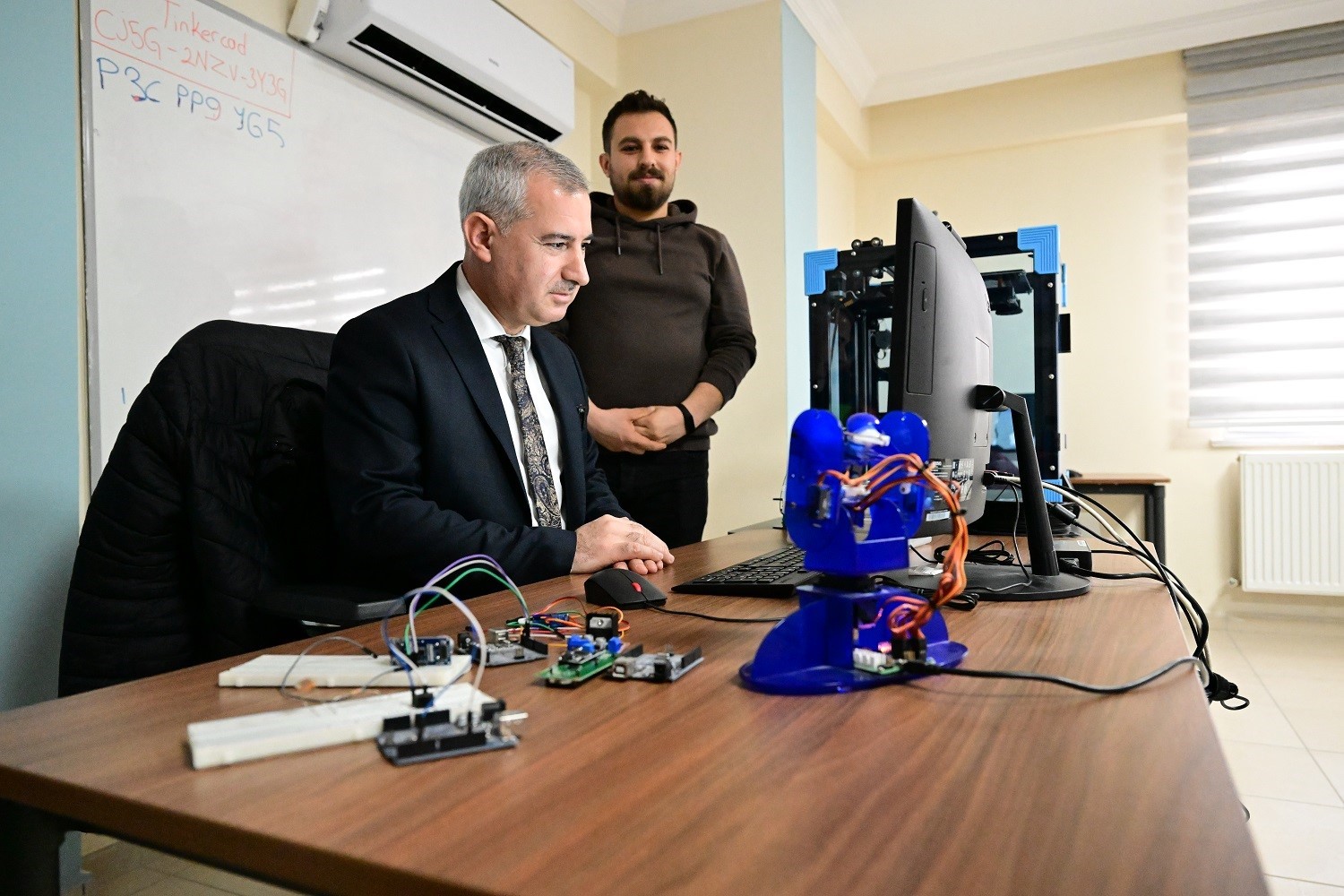 Yeşilyurt’taki robotik kodlama kursu yoğun ilgi görüyor
