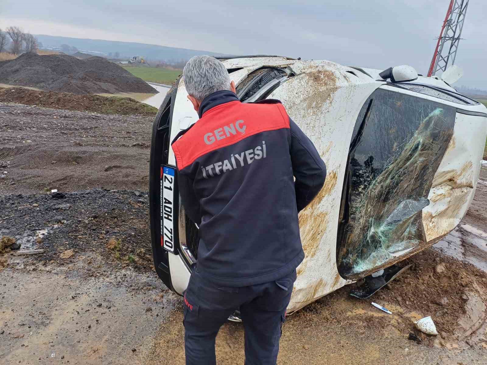 Bingöl’de kontrolden çıkan otomobil takla attı: 1 yaralı