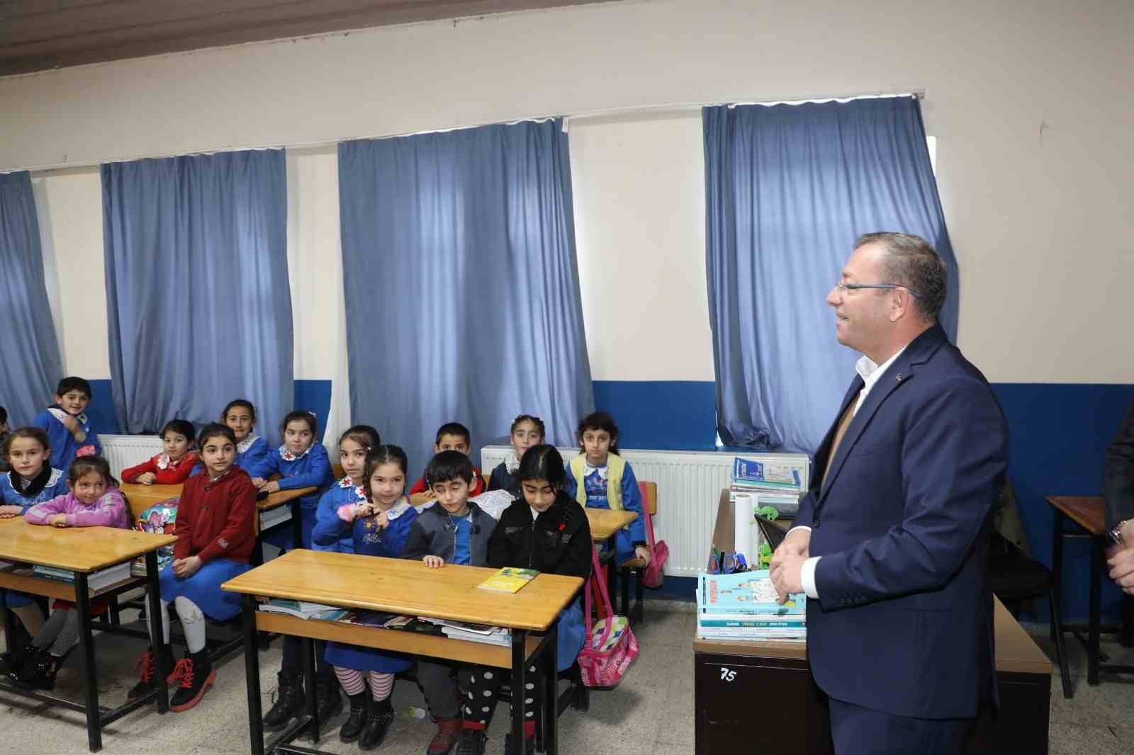 Vali Polat, Doğruyol köyünde