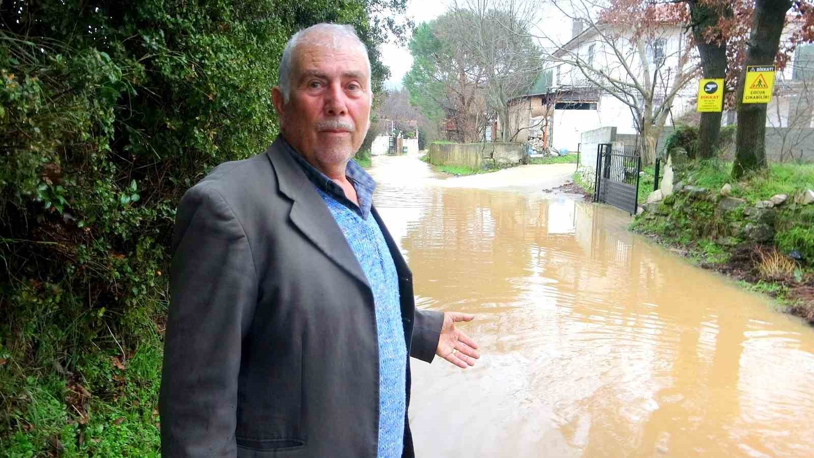 Muğla’da bazı cadde ve sokaklar yağmur sonrası sular altında kaldı
