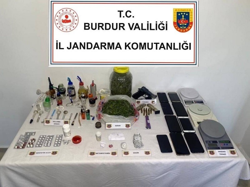 Burdur’da jandarmanın 2023 yılı operasyonlarında 26 şahıs tutuklandı
