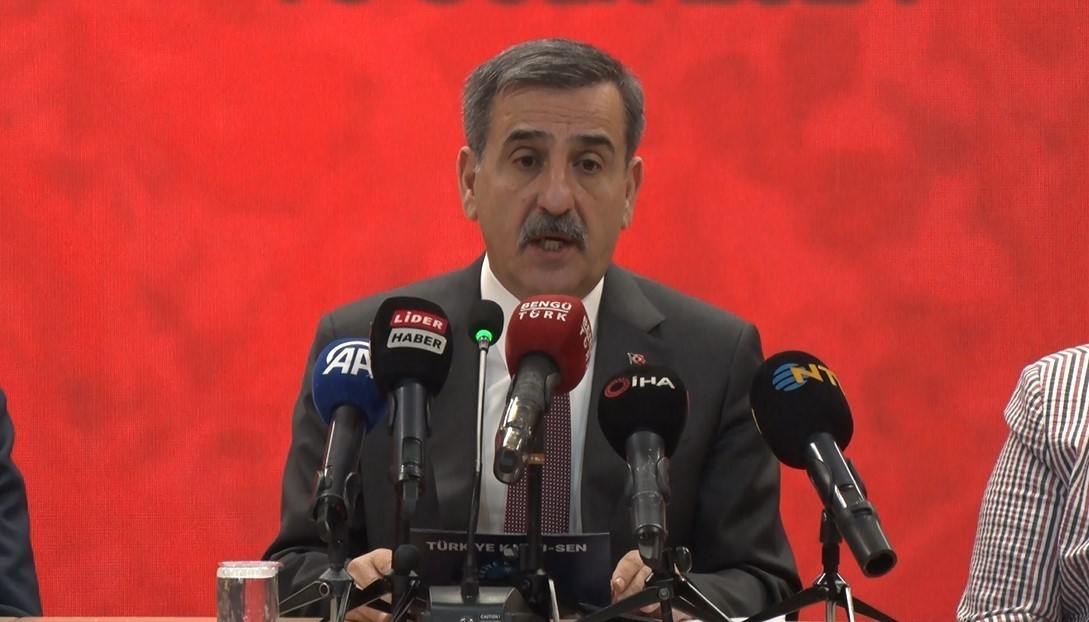 Türkiye Kamu-Sen Genel Başkanı Kahveci: "İlave ek ödeme tutarı emekli maaşlarına dahil edilsin"
