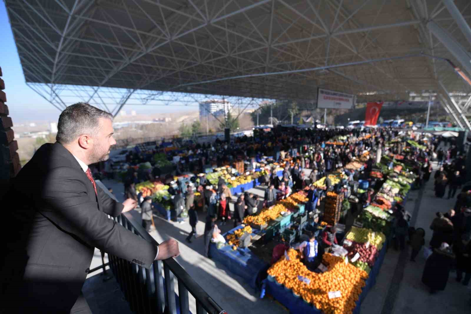 Pursaklar’ın her mahallesinde konforlu alışveriş dönemi