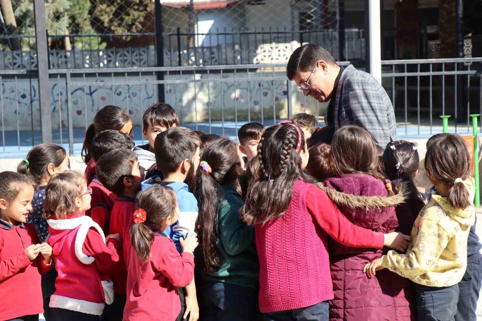 Başkan Özcan’dan öğrencilere sömestr hediyesi