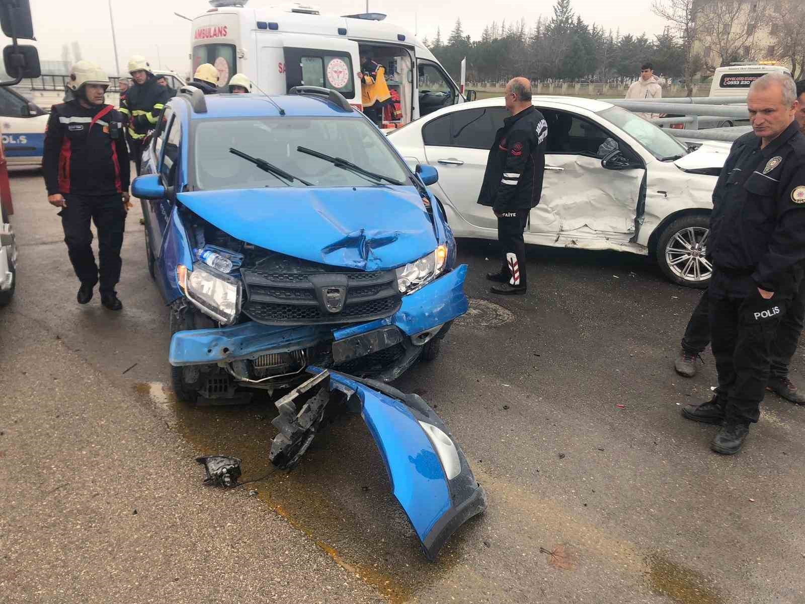 Isparta’da kaza: 4 yaralı