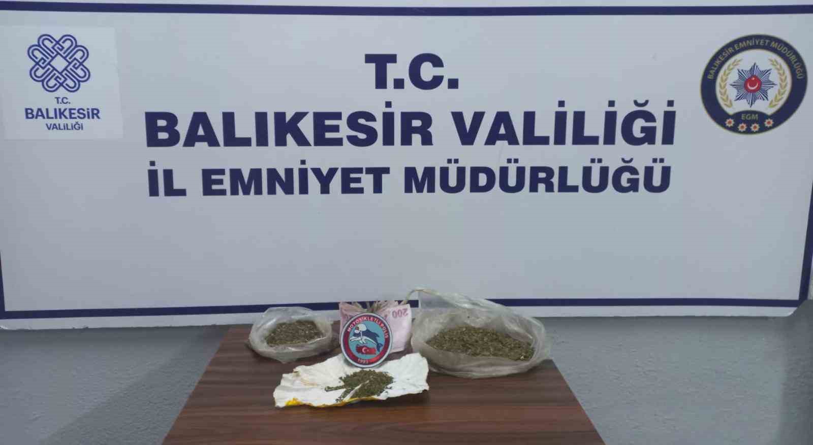 Balıkesir’de operasyonda 3 şüpheli yakalandı
