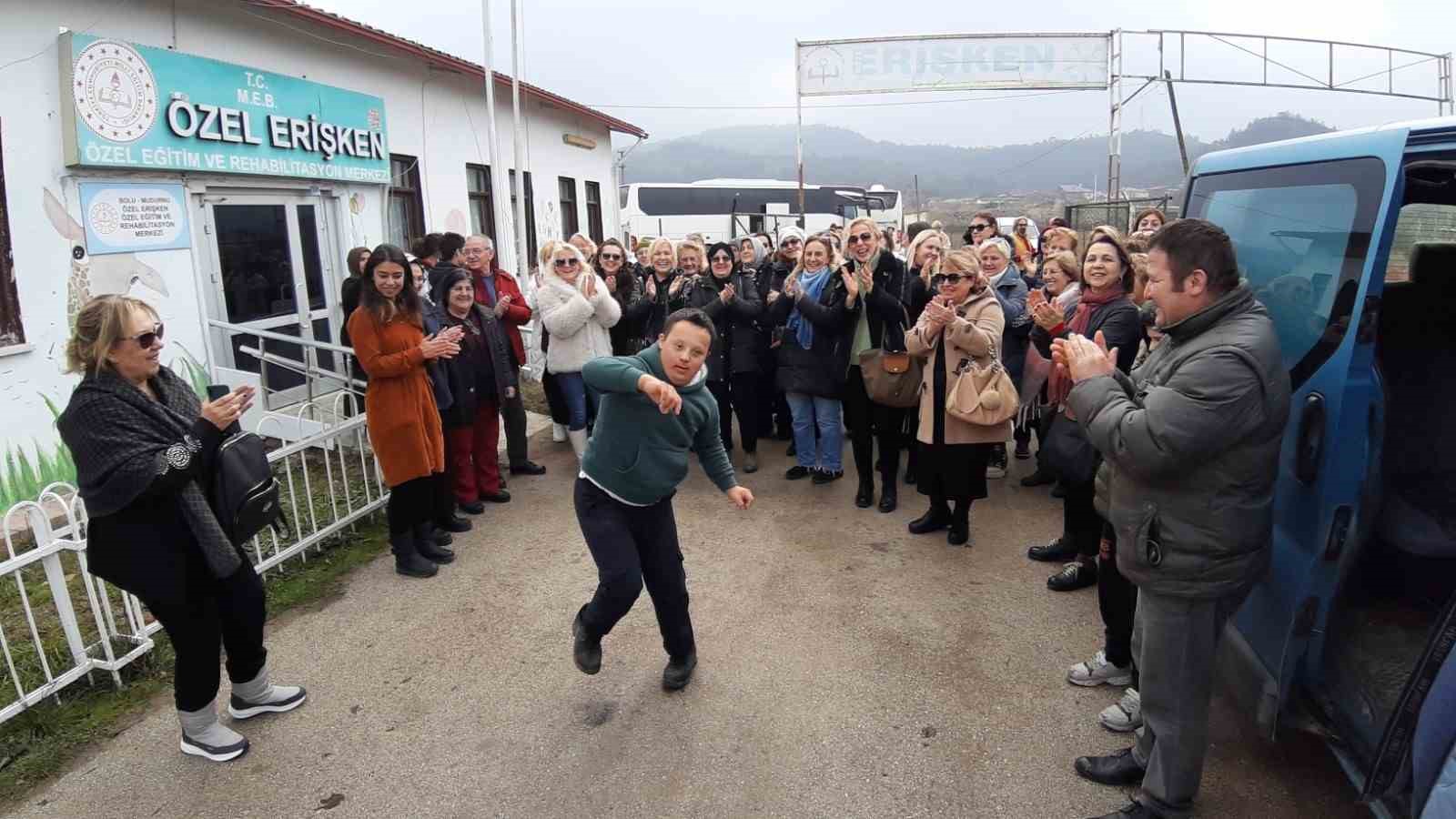 &Ouml;zel &ouml;ğrencilere &ouml;zel s&uuml;rpriz
