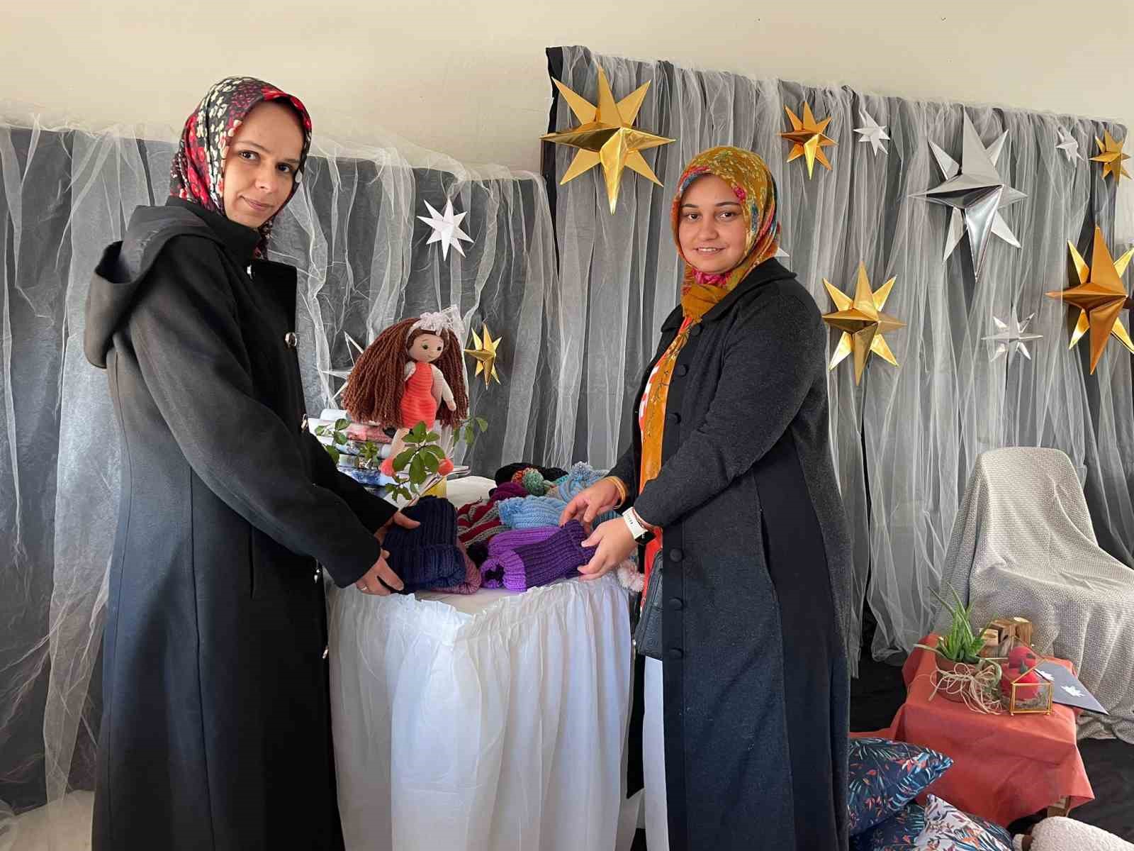 Hazırlanan Paketler depremzede öğrencilere ulaştırıldı
